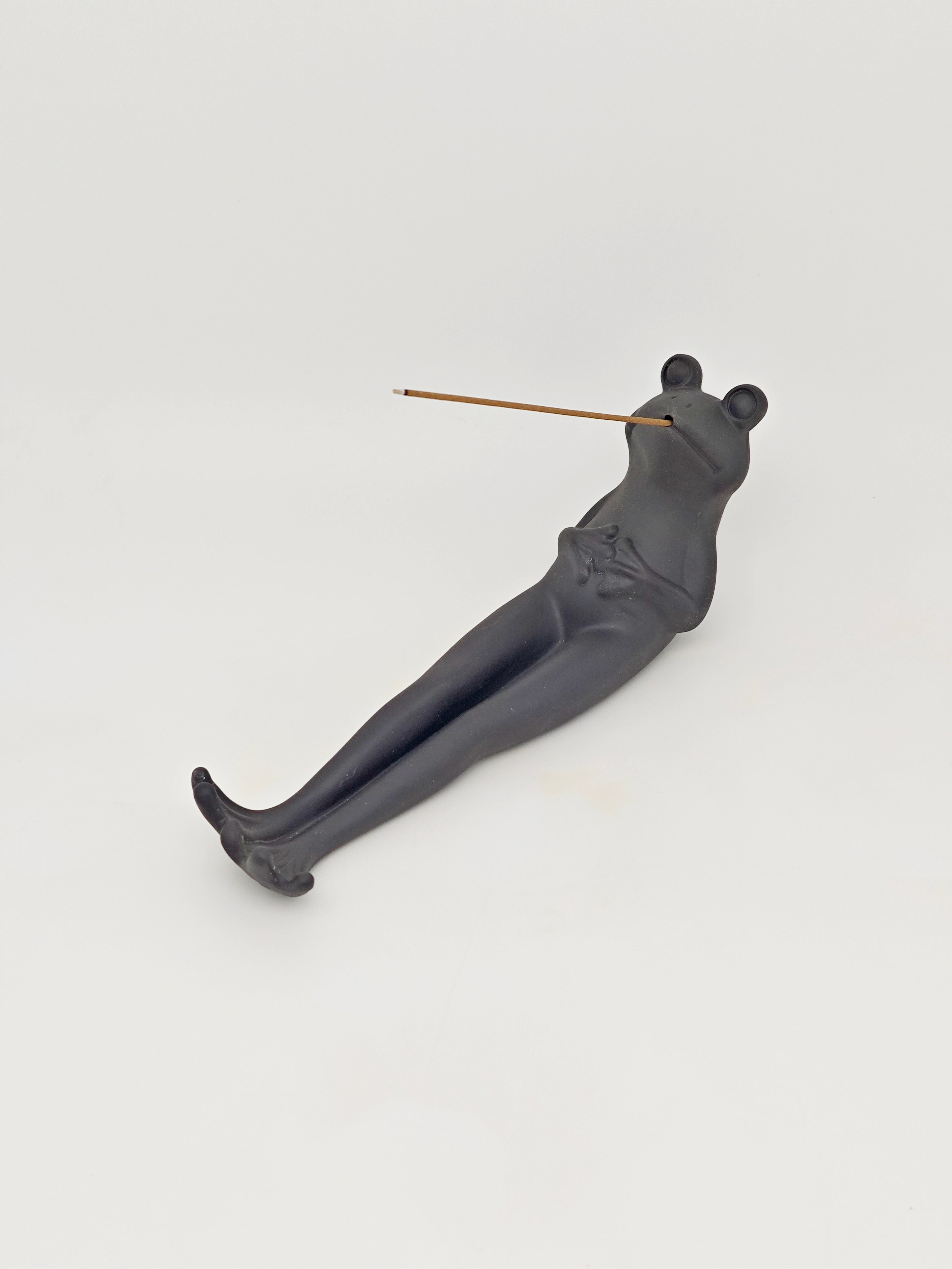 Ceramic Reflux Incense Burner - Decorative Incense Burner Biblo - Relaxing Frog Minimalist Reclined Pose Burner 21.5cm BIB-21 - DOMEDBAZAAR