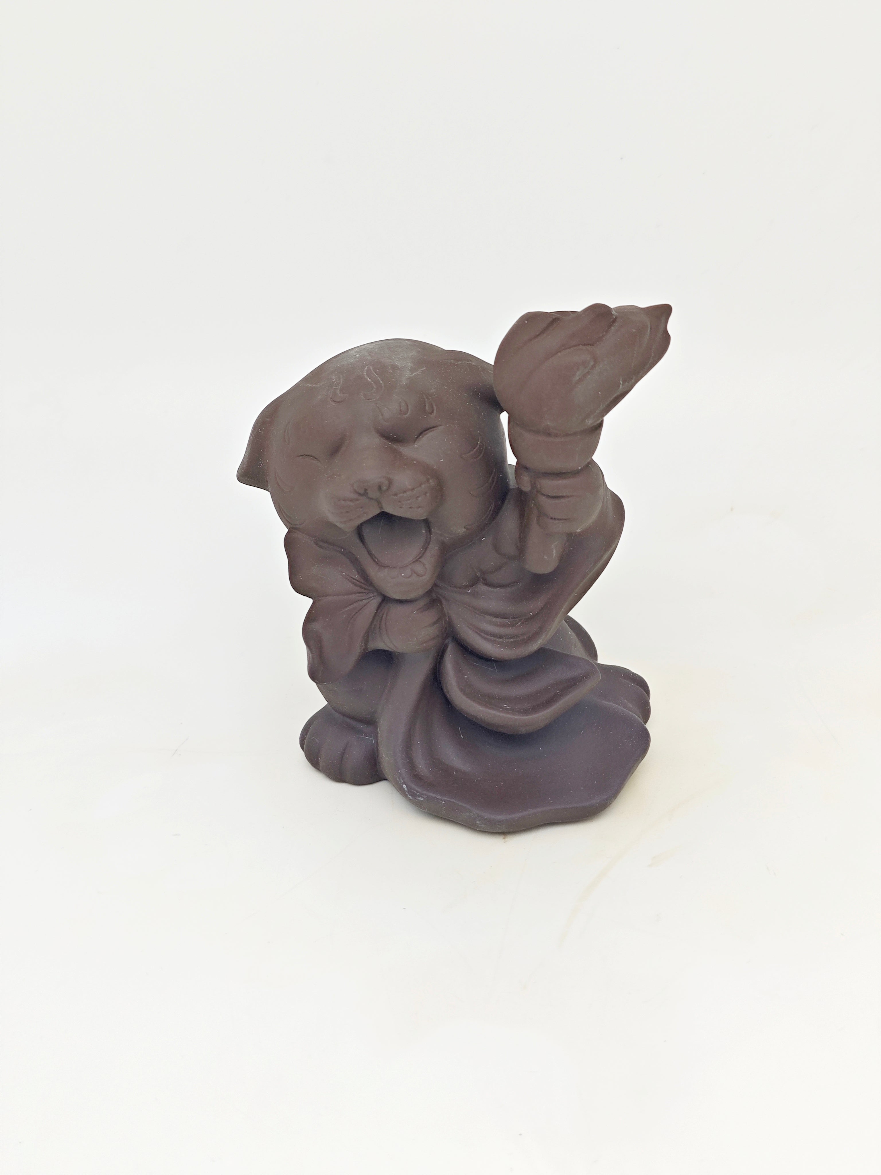 Ceramic Reflux Incense Burner - Decorative Incense Burner Biblo - Adorable Cat Figurine Holding a Torch Burner 15cm BIB-57 - DOMEDBAZAAR