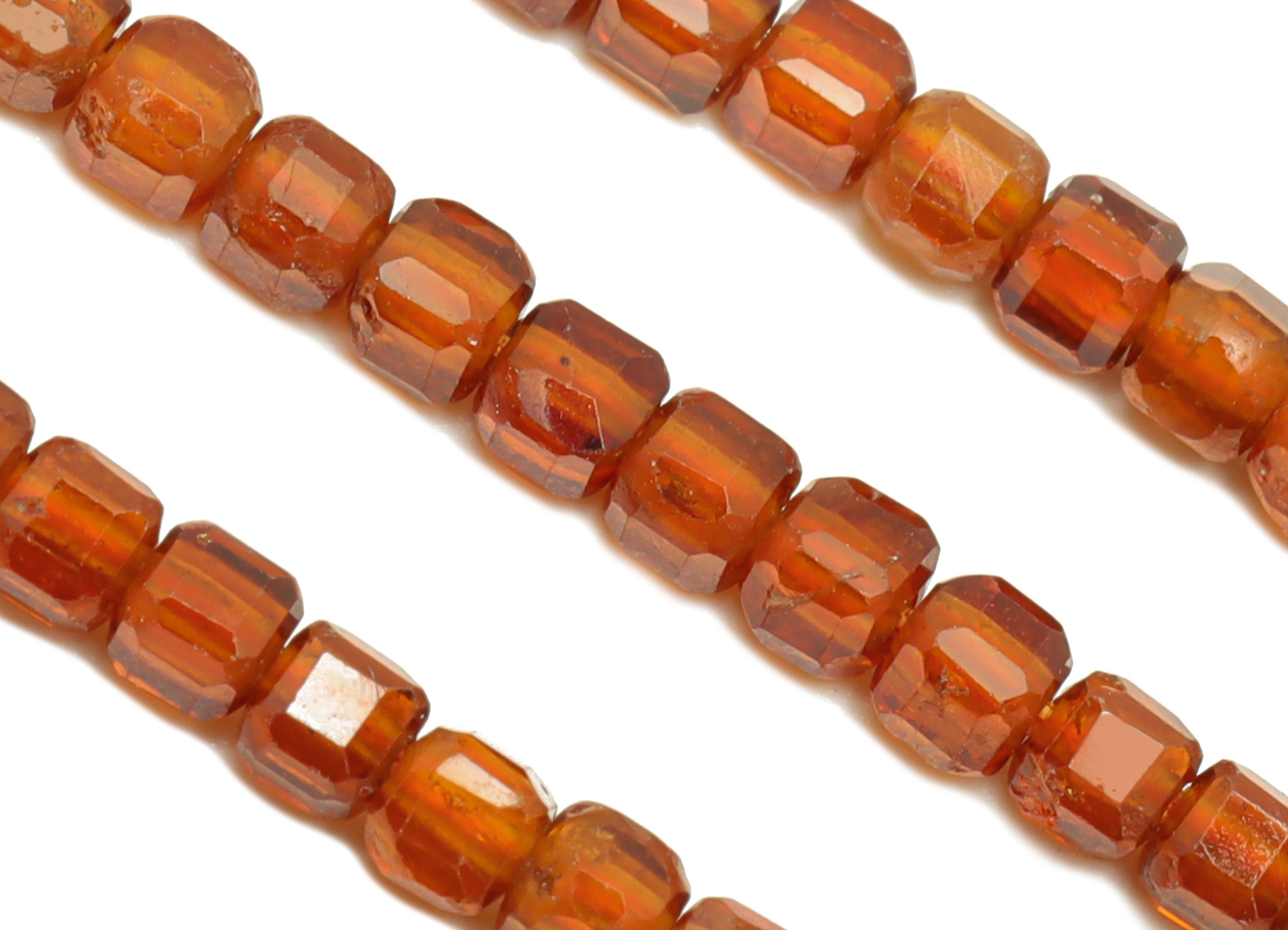 2.5mm Orange Garnet Cube Beads - Natural Stone Crystal - Gemstone Garnet Beads - 15.5 "/ Strand Faceted Cube Beads - Stone Beads - NS2030 - DOMEDBAZAAR