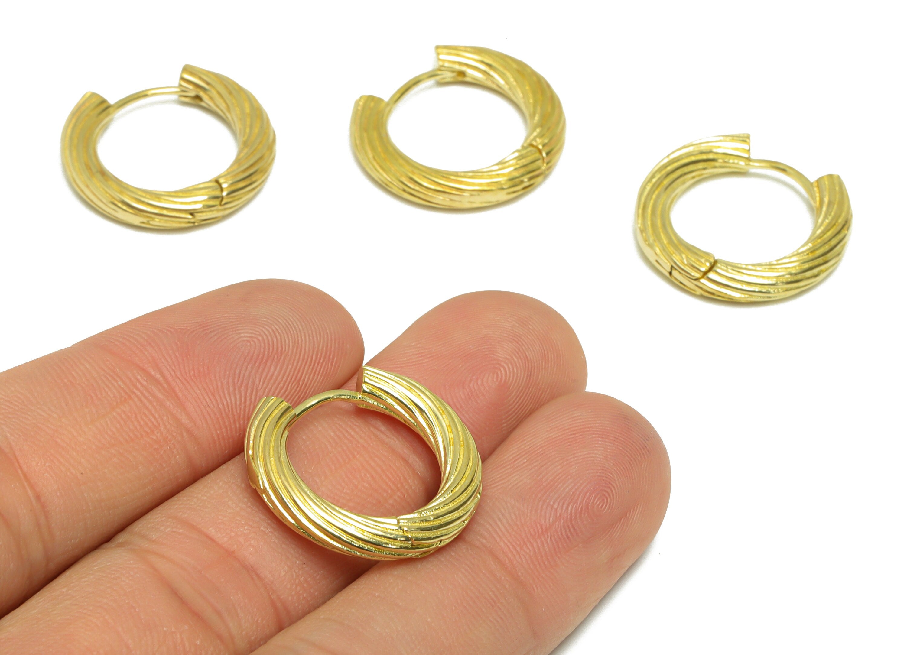 Brass Thick Wire Huggie Hoop Earring - Raw Brass Hoop Clasp Earring - Clabe Wire Hoop Earring - Huggie Hoop Earring - 19.51x21x4mm - PP9497 - DOMEDBAZAAR