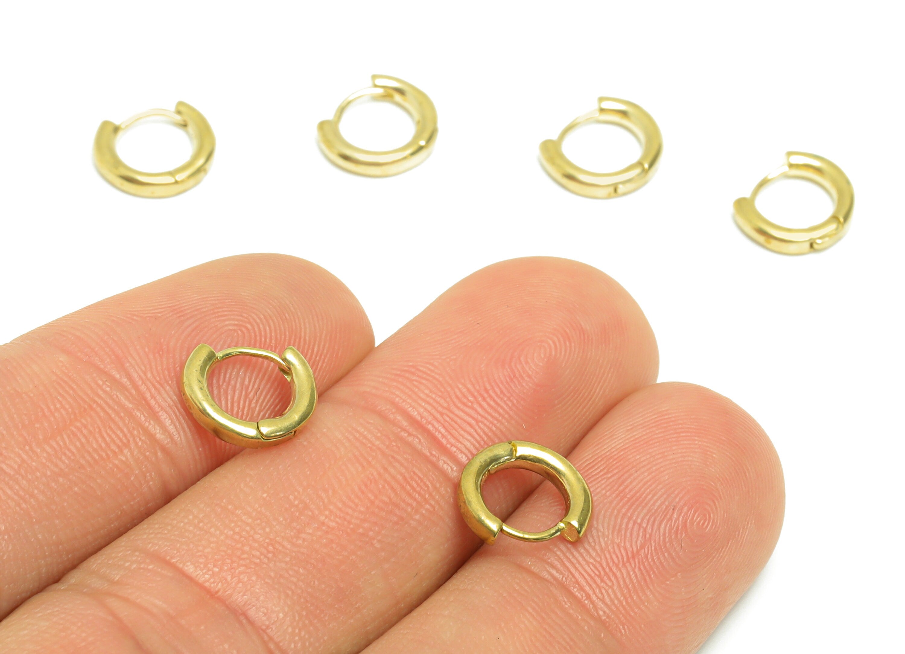 Brass Round Huggie Hoop Earring - Raw Brass Circle Wire Earring Clasp - Brass Geometry Earring - Mini Hoop Earring - 9.9x8.4x2.02mm - PP9646 - DOMEDBAZAAR
