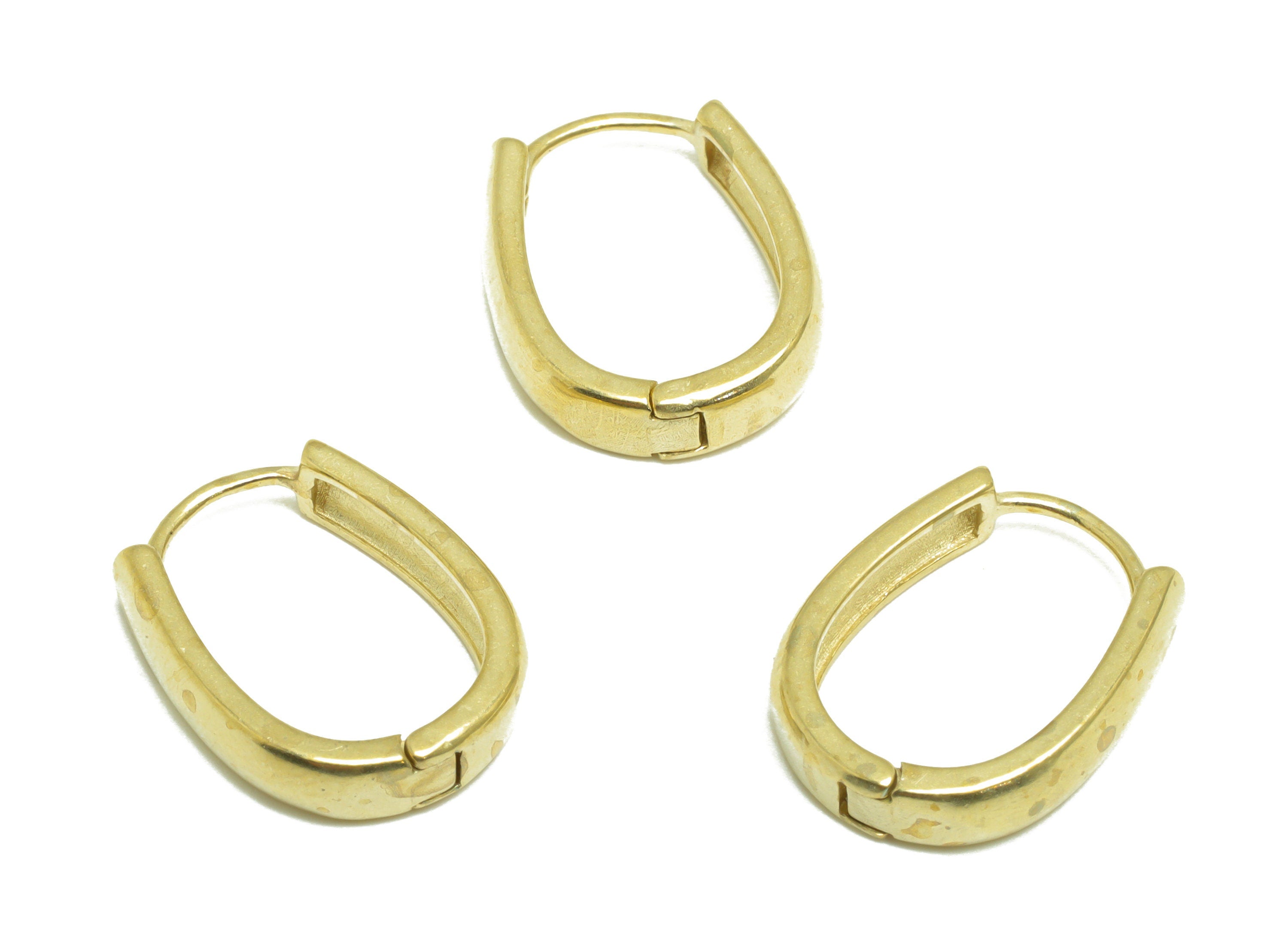 Brass Oval Huggie Hoop Earring - Raw Brass Hoop Huggie Earring - Brass Geometry Clasp Hoop Earring - 17.8x14x3.9mm - PP9798 - DOMEDBAZAAR