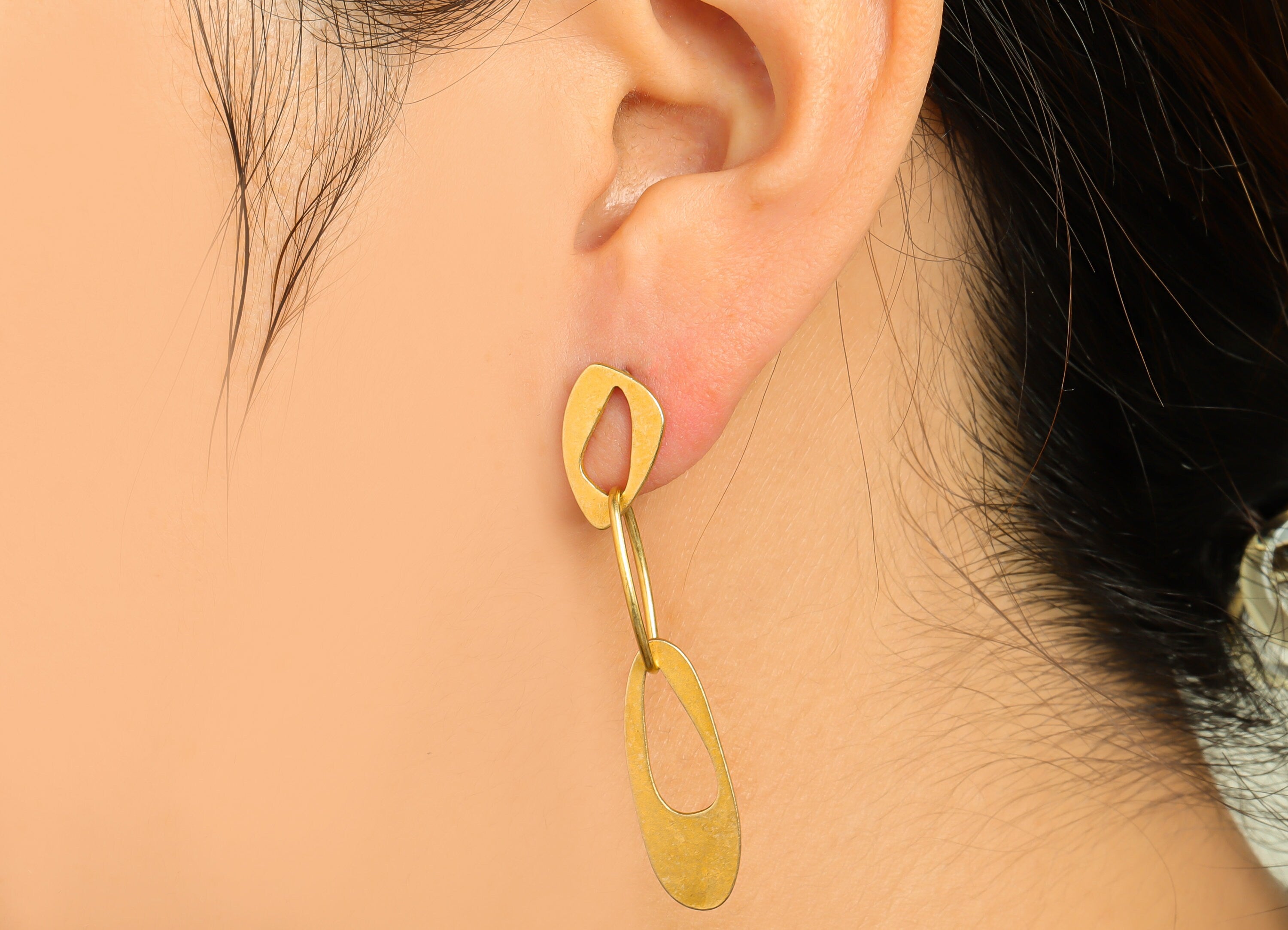 Brass Dangle Oval Earring Stud - Raw Brass Wire Interlocking Earring Post - Brass Geometry Earring Post - 48.52x8.89x0.99mm - PP9946 - DOMEDBAZAAR