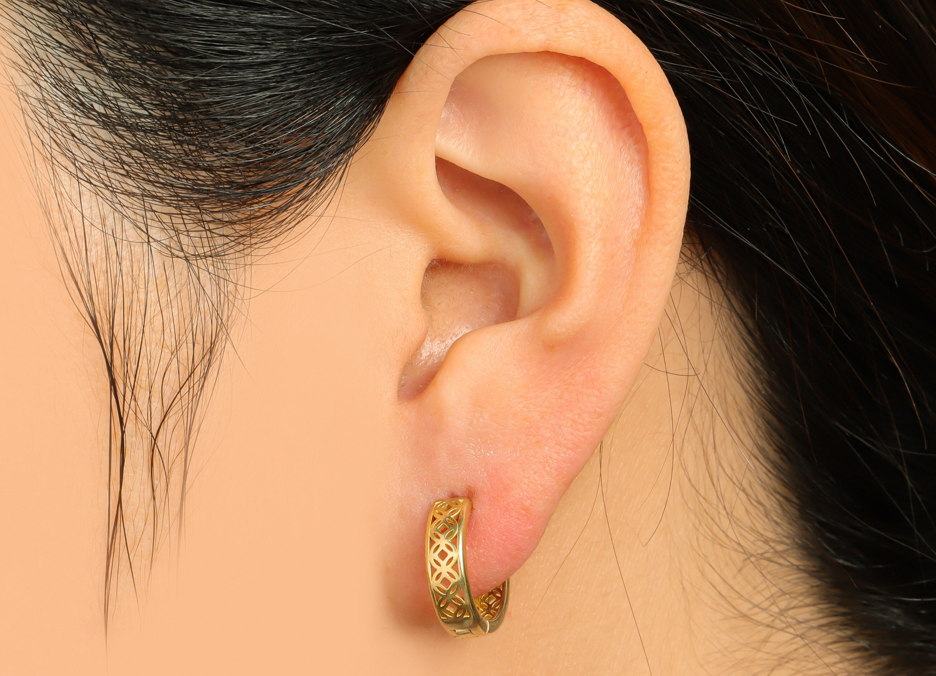 Brass Round Huggie Hoop Earring - Raw Brass Textured Wire Earring Clasp - Brass Hollow Earring - Clasp Hoop Earring - 15.6x15.2x4mm - PP9671 - DOMEDBAZAAR