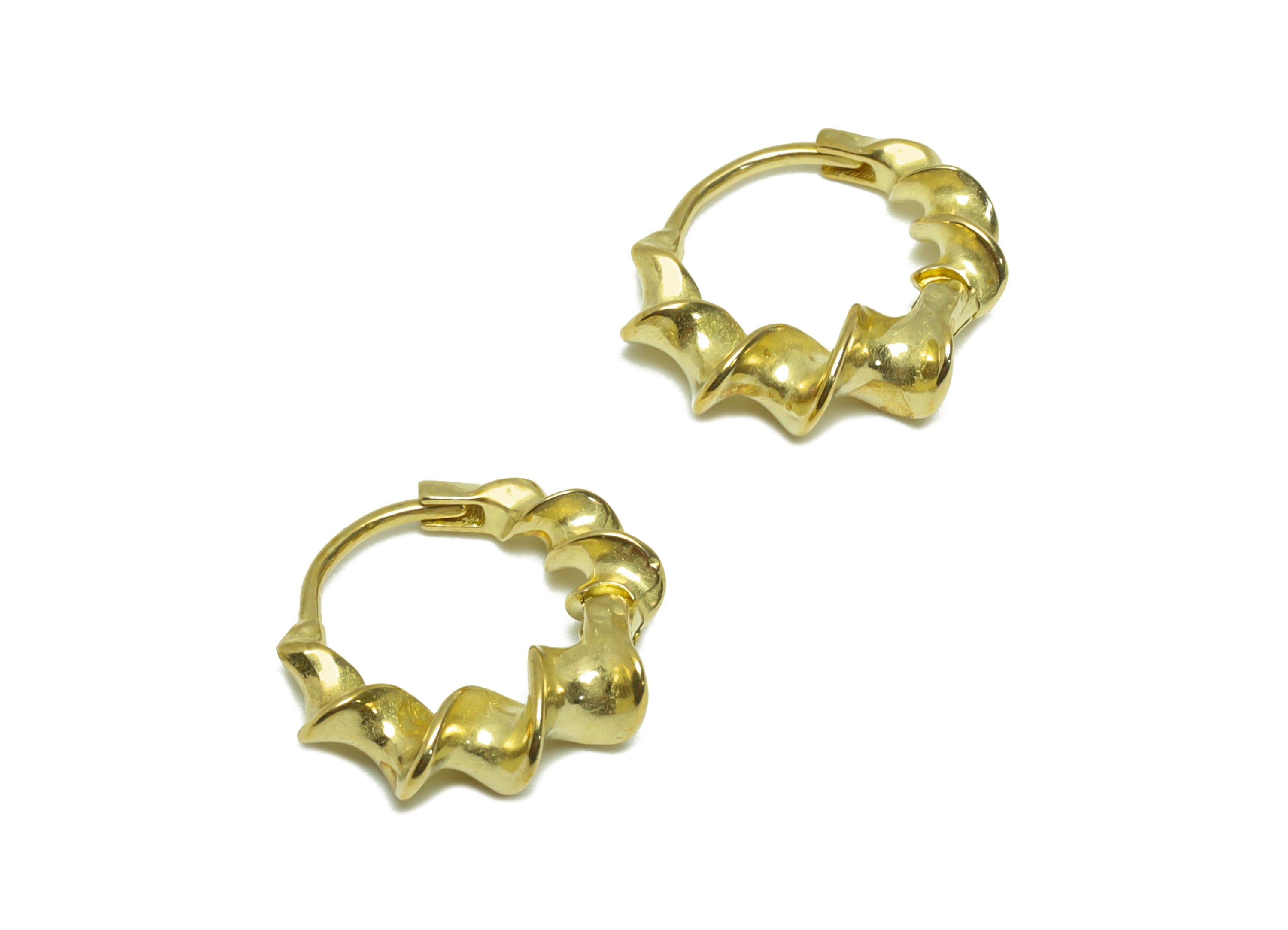 Brass Wavy Huggie Hoop Earring - Raw Brass Curly Hoop Wire Earring Clasp - Brass Twisted Huggie Hoop Earring - 14.7x14.6x4.7mm - PP9738 - DOMEDBAZAAR