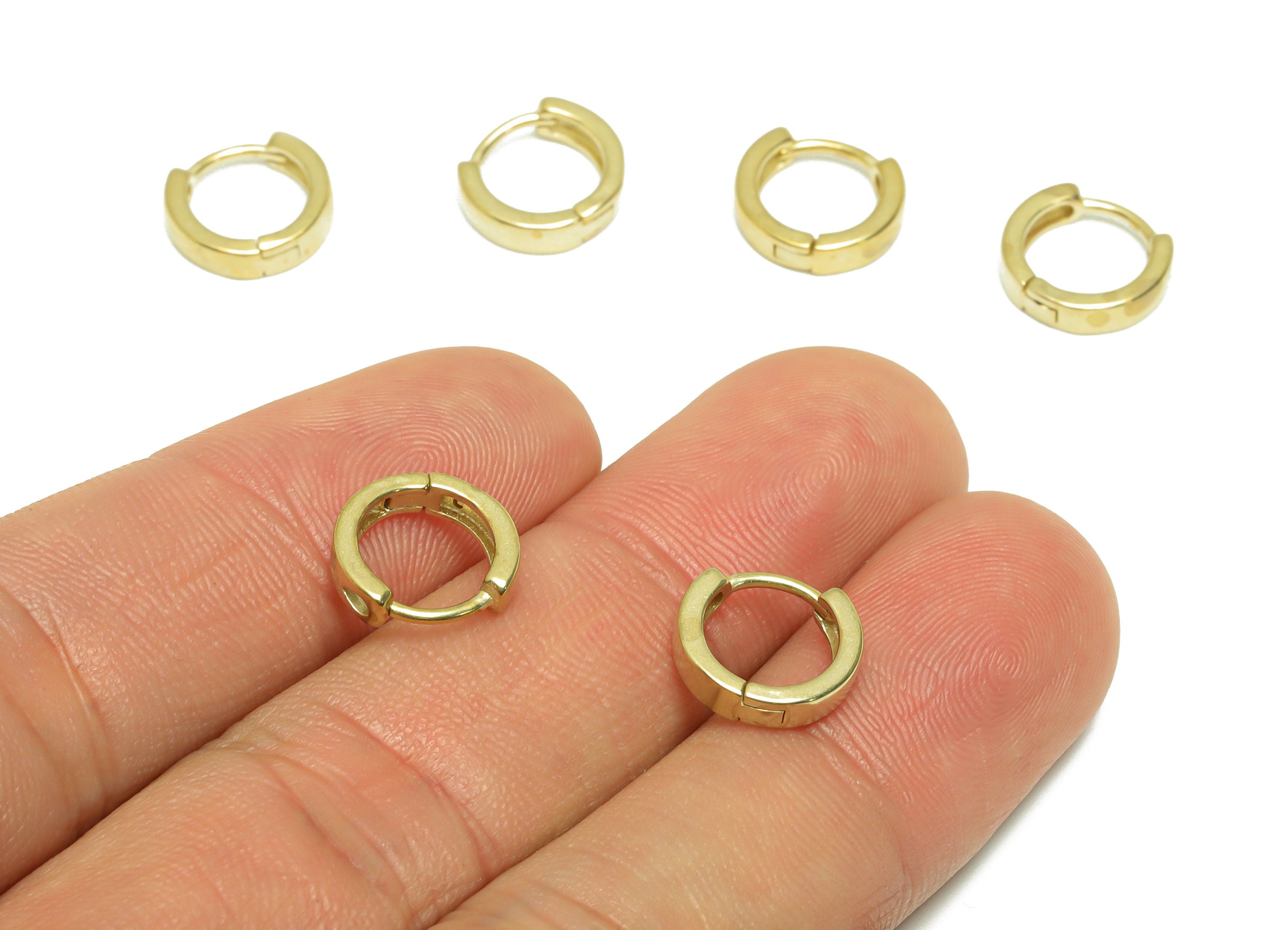 Brass Round Huggie Hoop Earring - Raw Brass Circle Hoop Wire Earring - Brass Minimalist Huggie Hoop Earring - 11x10.4x2.83mm - PP9814 - DOMEDBAZAAR