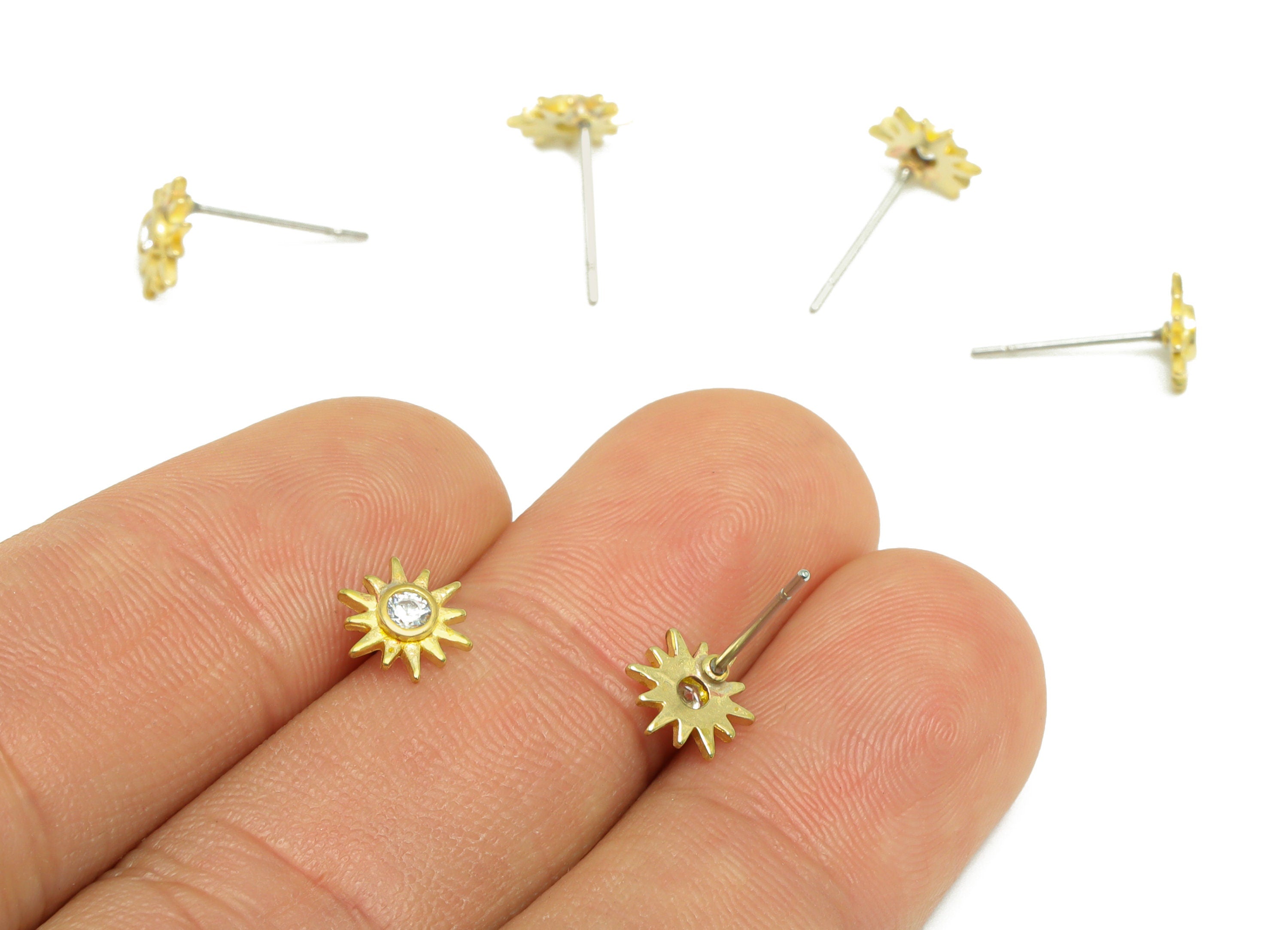 Brass CZ Sun Earring Stud - Raw Brass Cubic Zircon Sunshine Earring Post - Zircon Flower Earring Post - 7.9x6.92x3.6mm - PP9701 - DOMEDBAZAAR