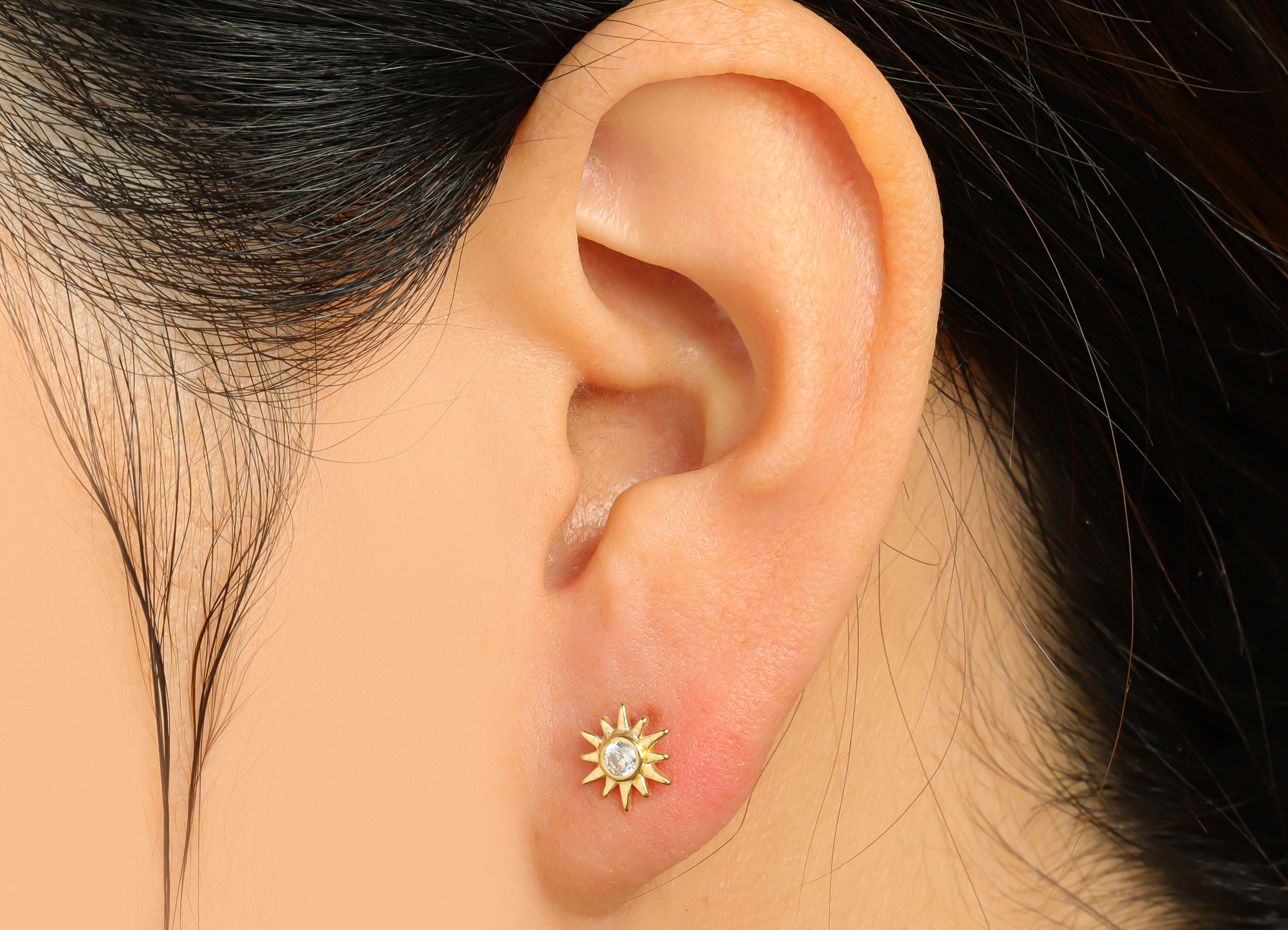 Brass CZ Sun Earring Stud - Raw Brass Cubic Zircon Sunshine Earring Post - Zircon Flower Earring Post - 7.9x6.92x3.6mm - PP9701 - DOMEDBAZAAR