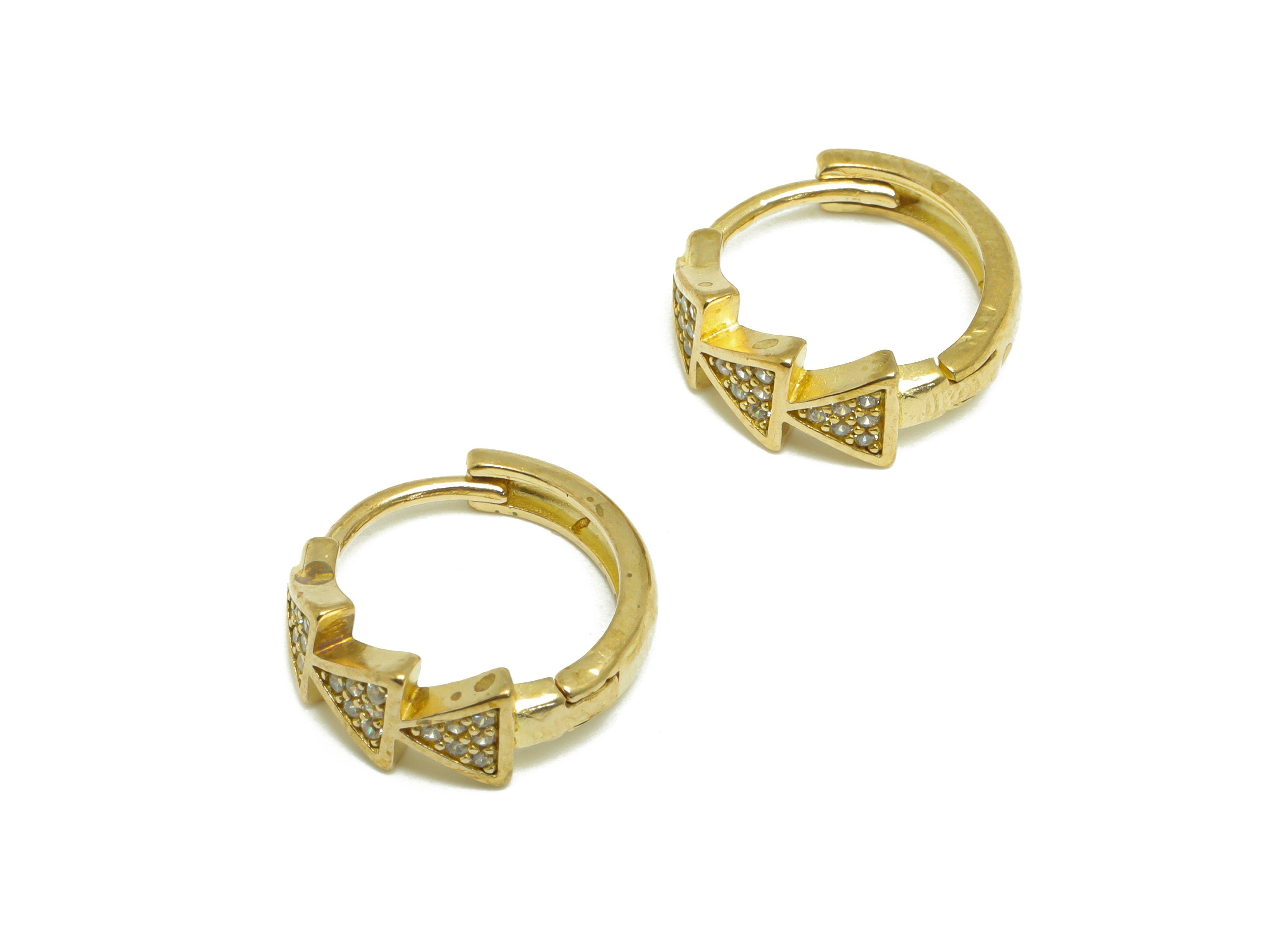 Brass Arrow CZ Huggie Hoop Earring - Raw Brass Round Wire Hoop Clasp Earring - Brass Cubic Zircon Hoop Earring - 15.4x14.3x5.8mm - PP9735 - DOMEDBAZAAR