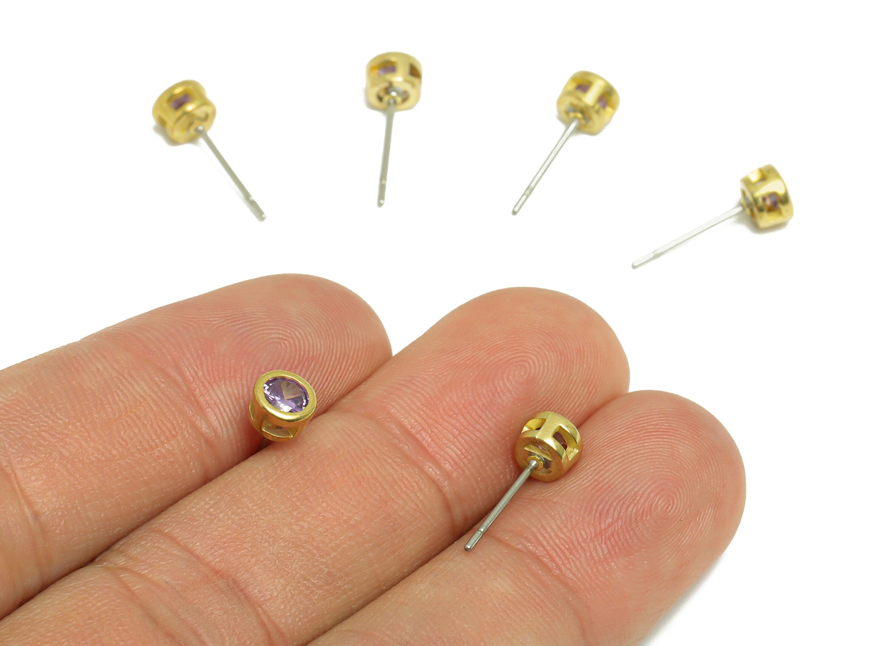 Vioet (CZ-07) Zircon Earring Stud - Raw Brass Minimalist CZ Earring Post - Cubic Zircon Earring Post - 15.6x5.4x3.5mm - PP9825E - DOMEDBAZAAR