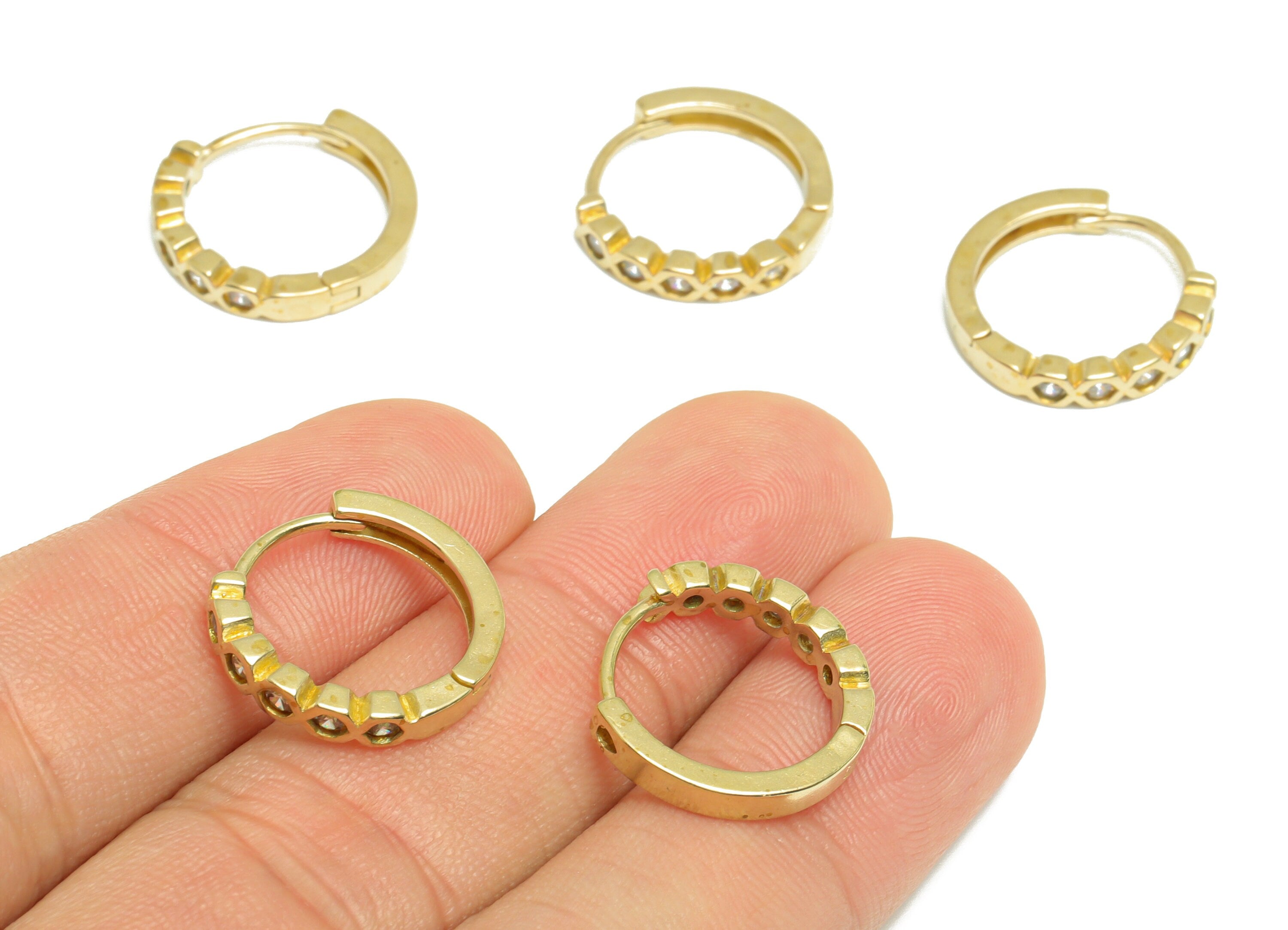 Brass CZ Huggie Hoop Earring - Brass Hoop Beaded Zircon Earring - Brass Hexagon Huggie Earring - Huggie Hoop Clasp - 17.7x16.4x3mm - PP9907 - DOMEDBAZAAR