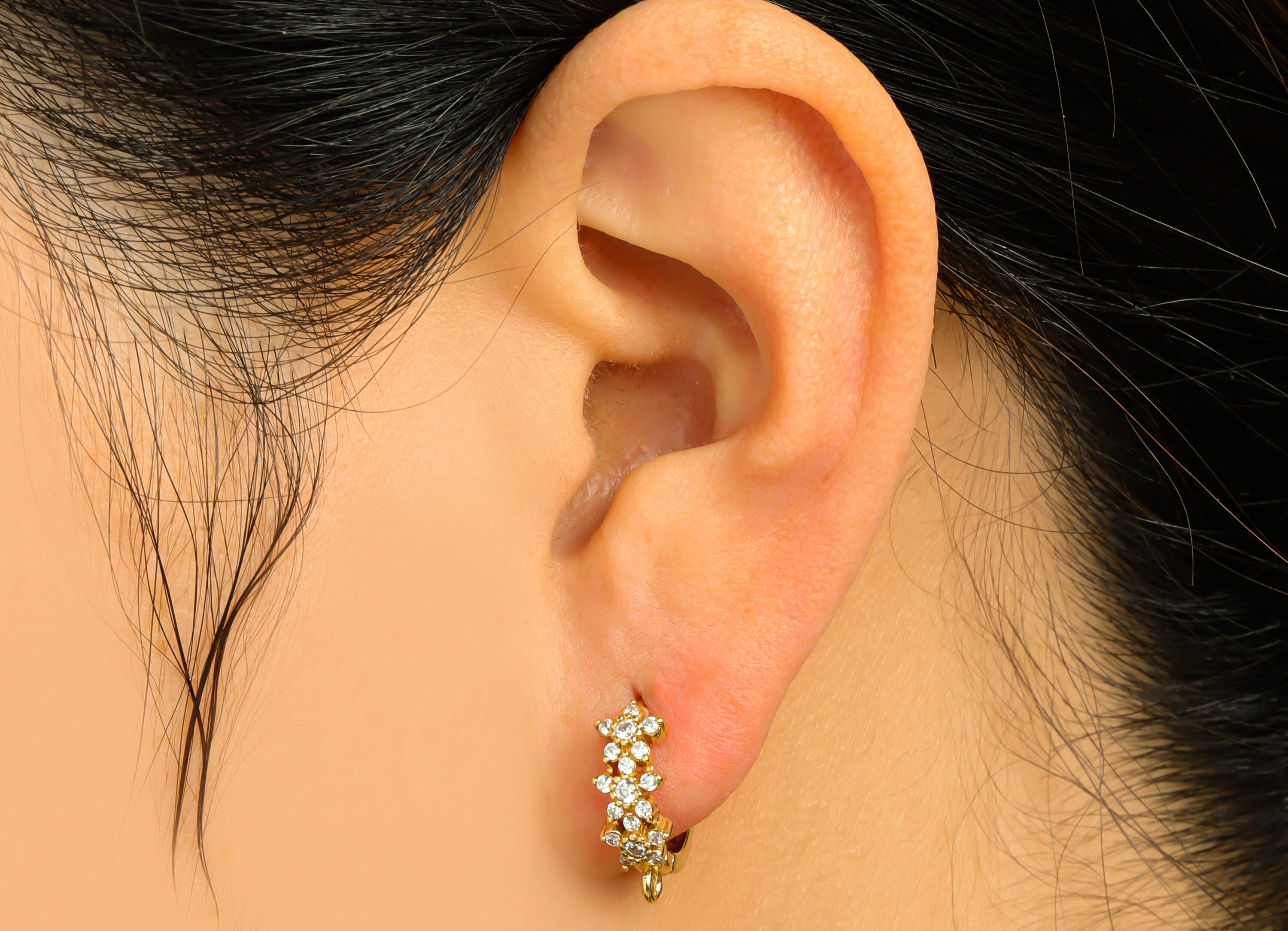 Brass CZ Huggie Hoop Earring - Raw Brass Hoop Flower Zircon Earring - Daisy Huggie Earring - Earring Hoop With Loop - 16.5x15x5mm - PP9995 - DOMEDBAZAAR