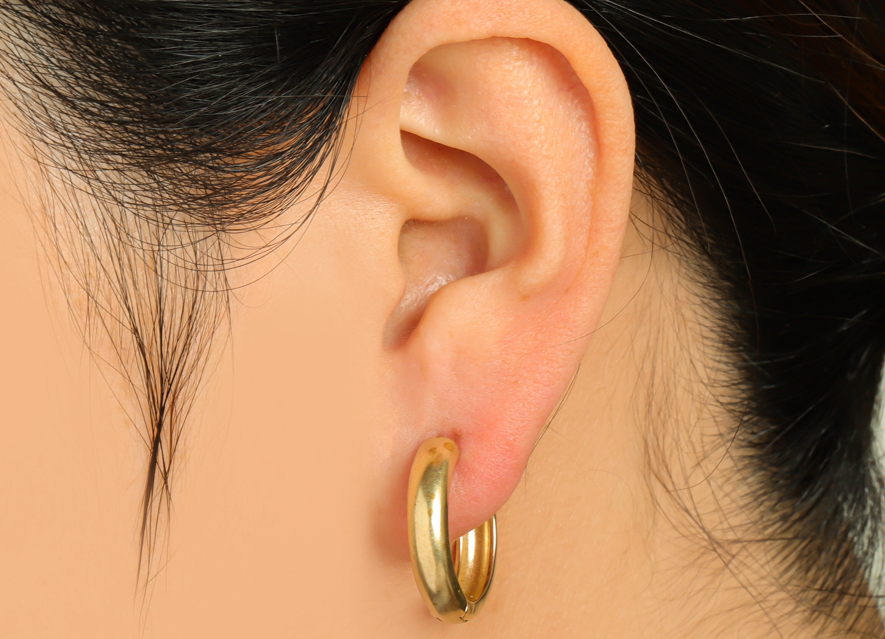 Brass Huggie Hoop Earring - Raw Brass Hoop Round Earring - Brass Minimalist Hoop Huggie Earring - Huggie Clasp Earring - 22x20x4mm - PP10147 - DOMEDBAZAAR