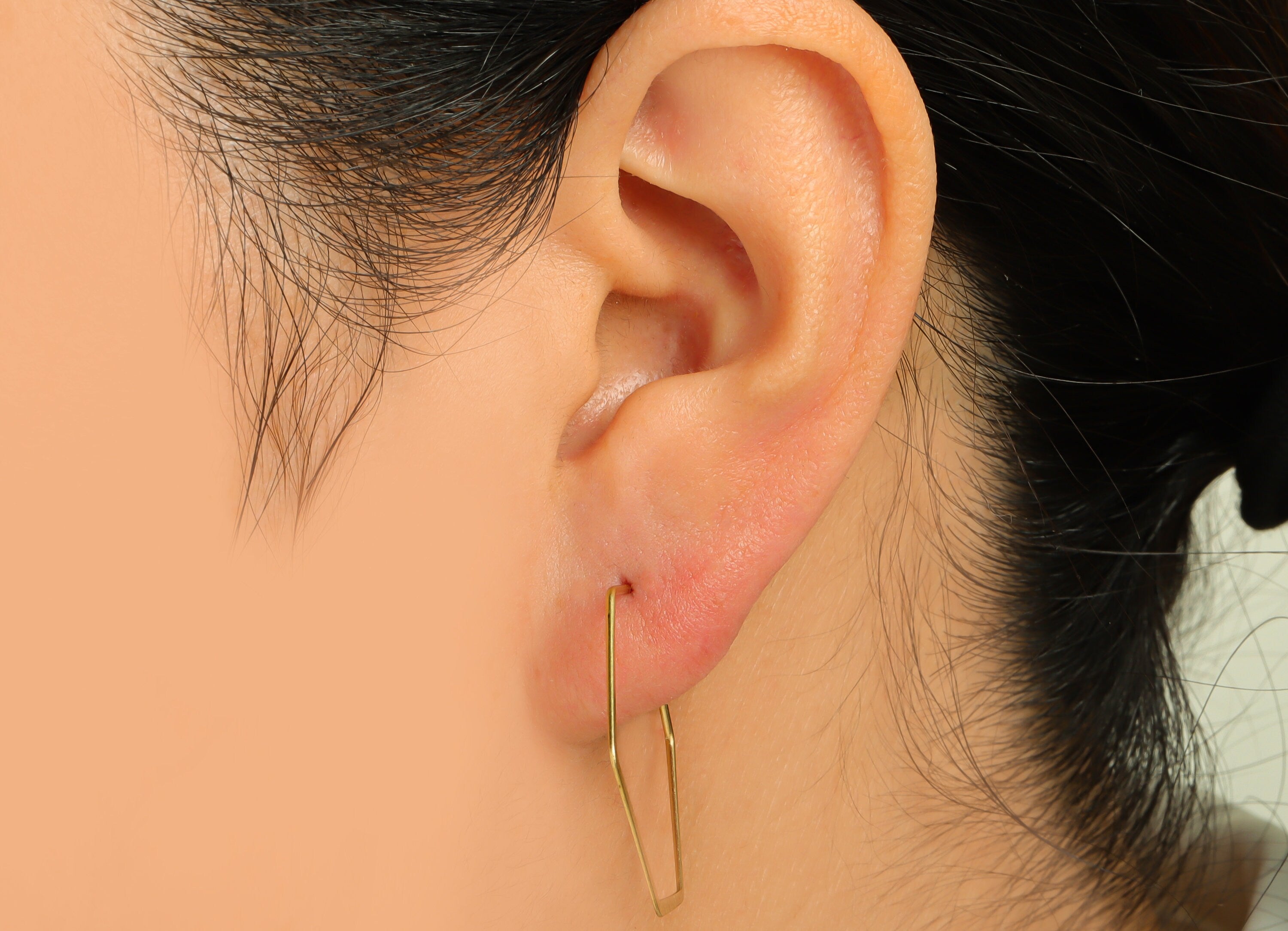 Brass Hexagon Wire Hoop Earring - Raw Brass Hammered Hexagon Earring Wire - Geometry Wire Hoop Lock Earring Charm - 33x28x0.8mm - PP10422-30 - DOMEDBAZAAR