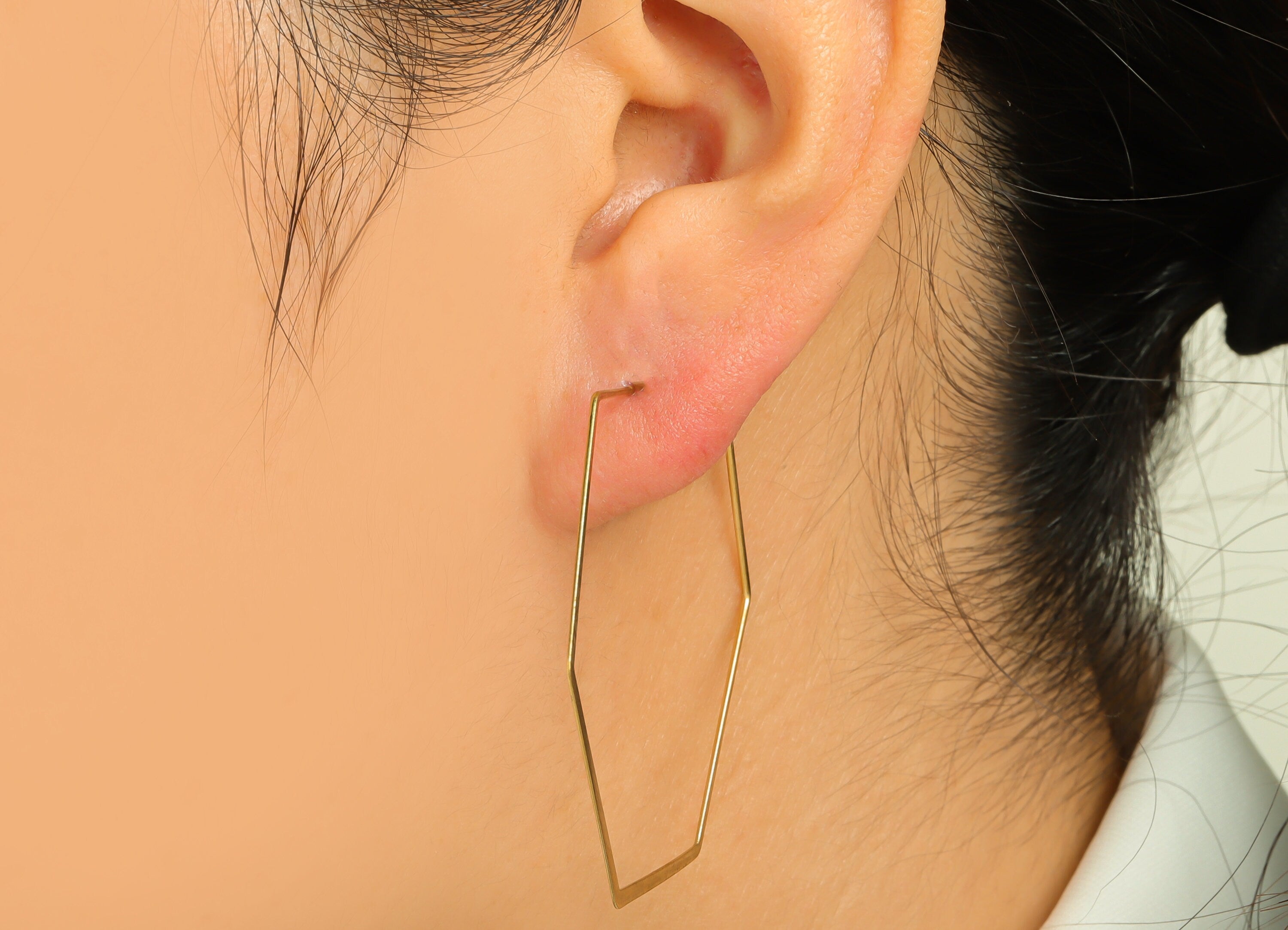 Brass Hexagon Wire Hoop Earring - Raw Brass Hammered Hexagon Earring Wire - Geometry Wire Hoop Lock Earring Charm - 54x46x0.8mm-PP10422-50 - DOMEDBAZAAR