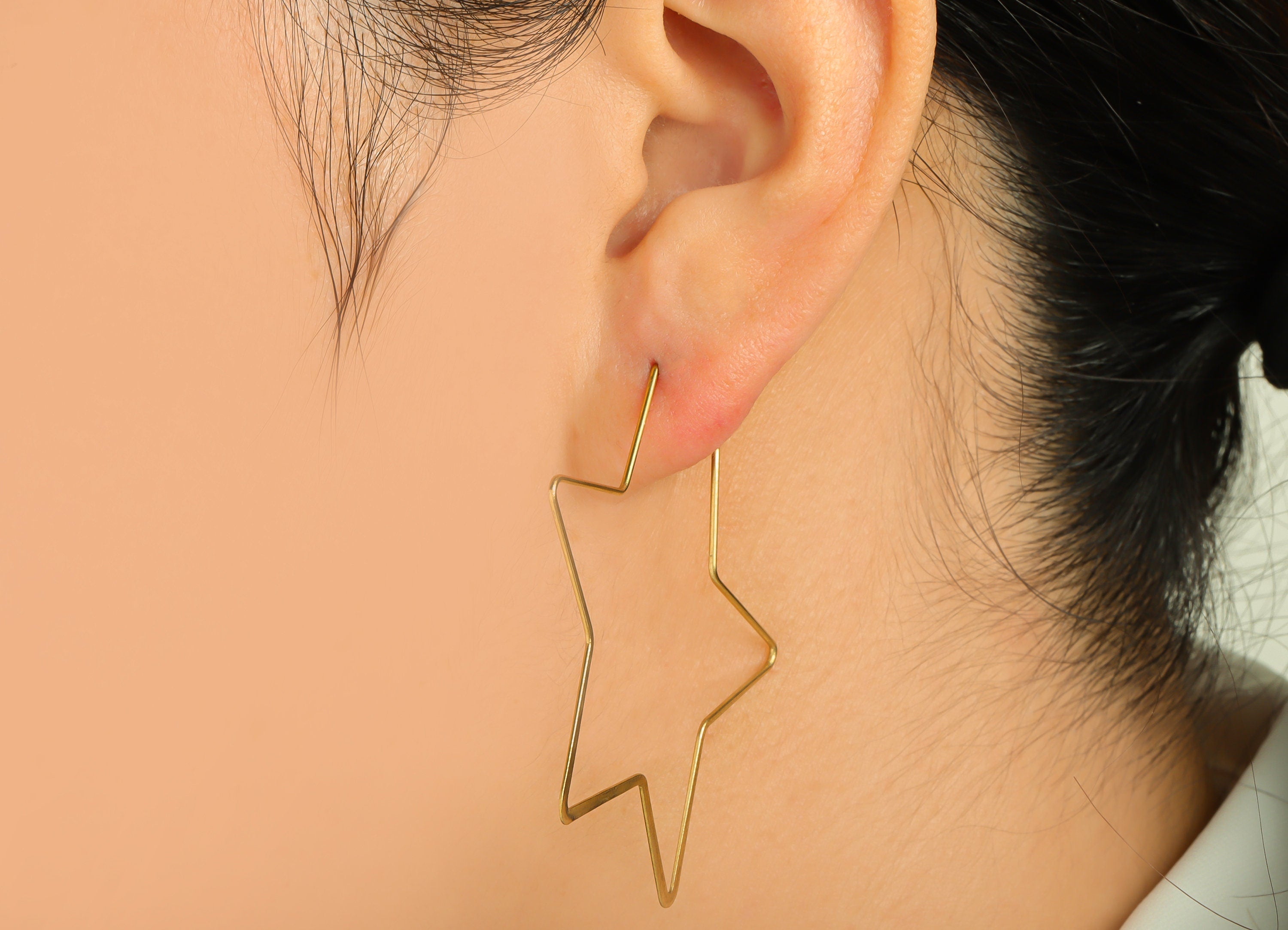 Brass Star Wire Hoop Earring - Raw Brass Hammered Star Wire Lock Earring - Geometry Wire Hoop Lock Earring Charm - 49x49x0.8mm-PP10419-50 - DOMEDBAZAAR