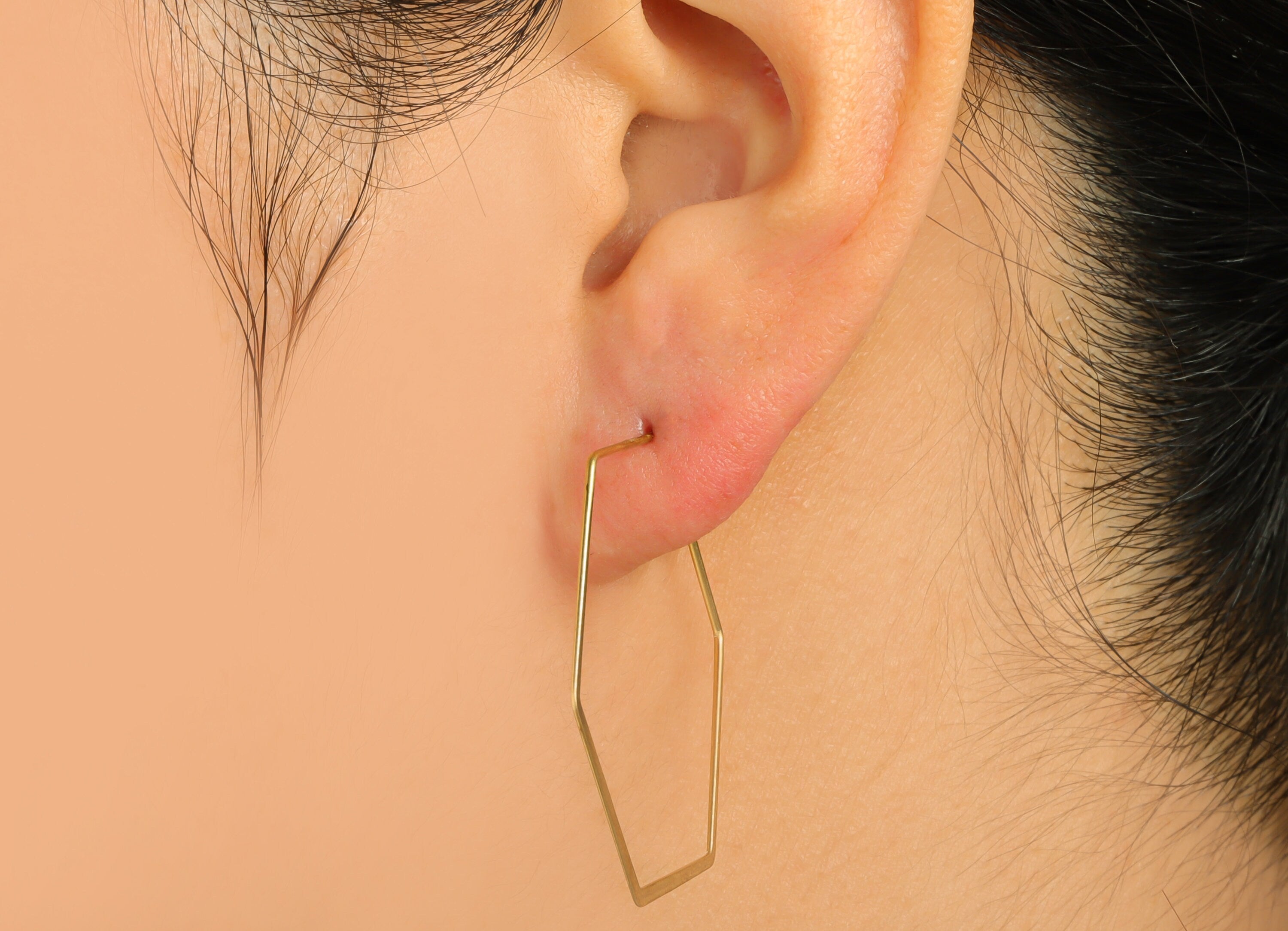 Brass Hexagon Wire Hoop Earring - Raw Brass Hammered Hexagon Earring Wire - Geometry Wire Hoop Lock Earring Charm - 42x37x0.8mm - PP10422-40 - DOMEDBAZAAR