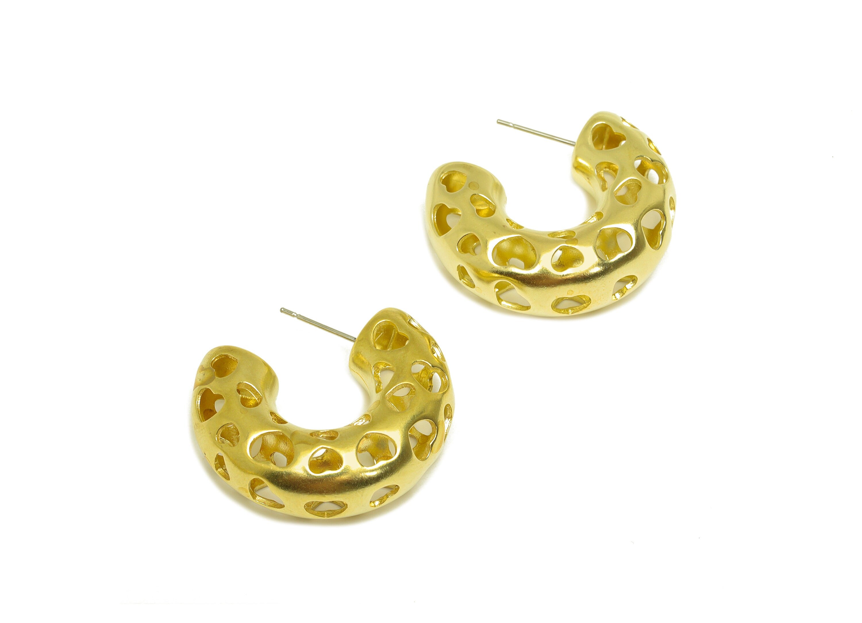 30mm Thick C Hoop Earring Stud - Raw Brass Hoop Earring Post - C Thick Hoop Heart Earring Post - Hollow Hoop Earring - 30x25x10mm - PP10511 - DOMEDBAZAAR
