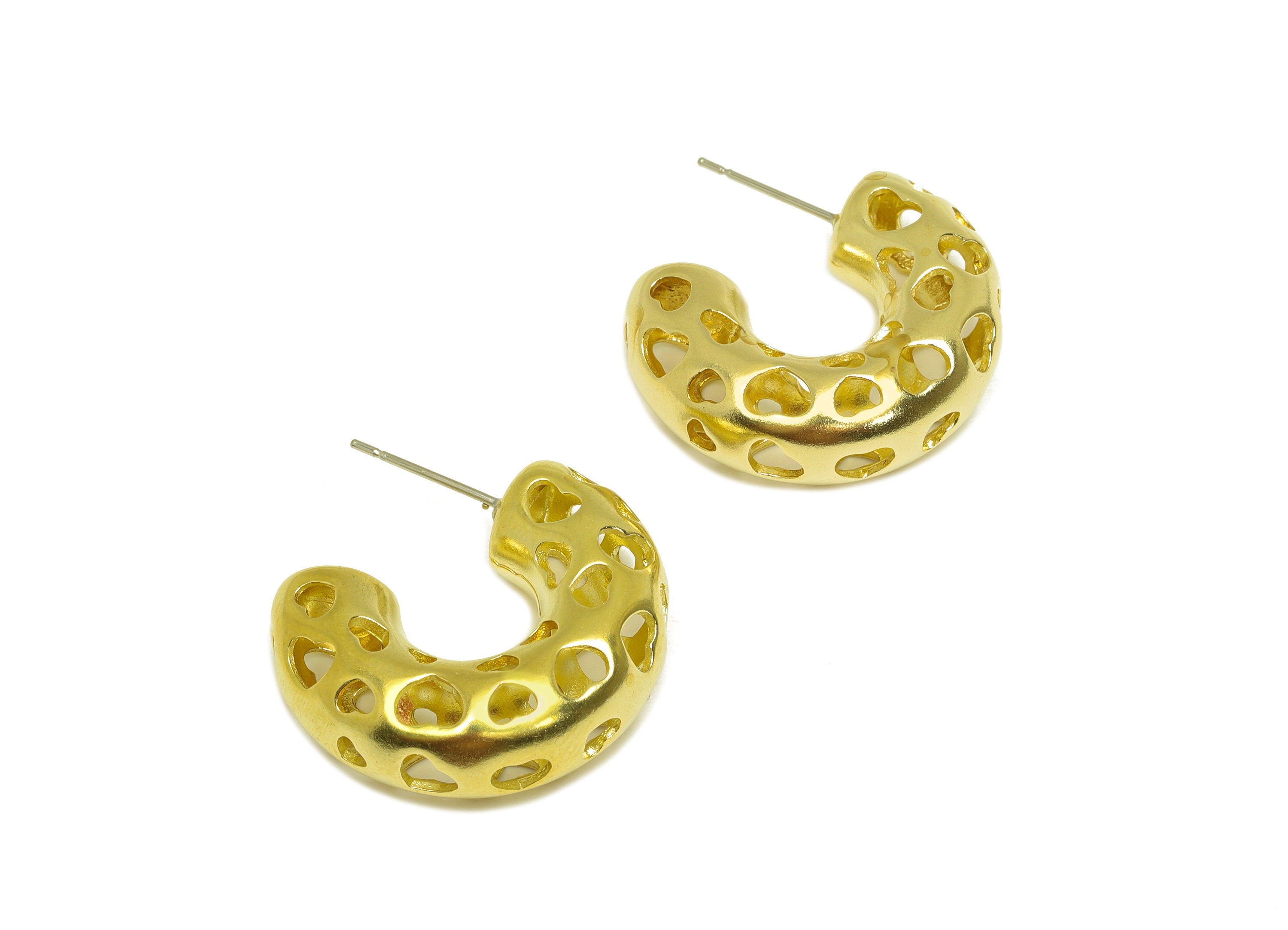 26mm Thick C Hoop Earring Stud - Raw Brass Hoop Earring Post - C Thick Hoop Heart Earring Post - Hollow Hoop Earring - 26x21x9mm - PP10512 - DOMEDBAZAAR