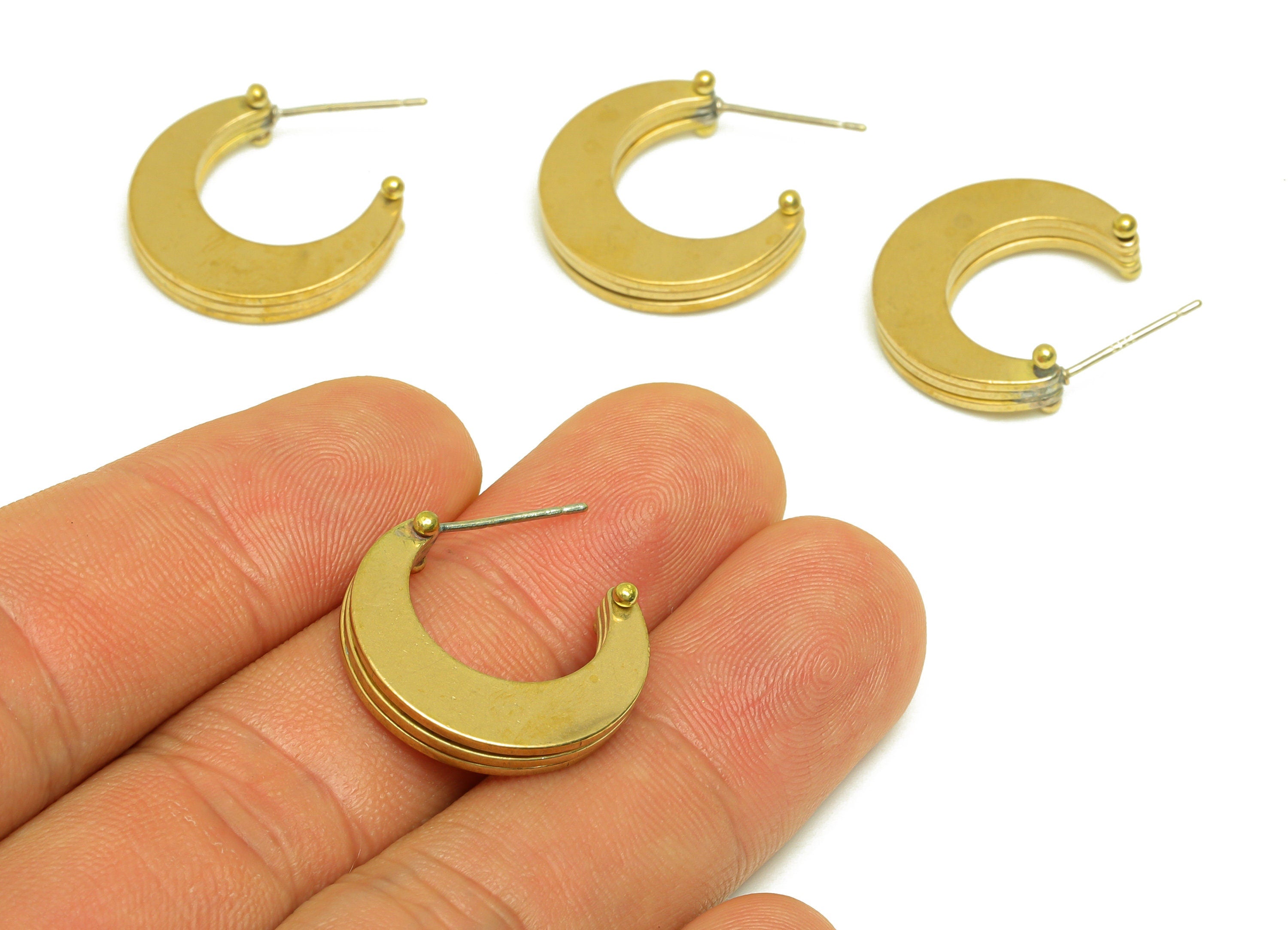 Brass Hoop C Earring Stud - Raw Brass Hoop Crescent Earring Post - Brass Open Hoop Thick Earring Post - 20.8x17.5x3.4mm - PP10617 - DOMEDBAZAAR