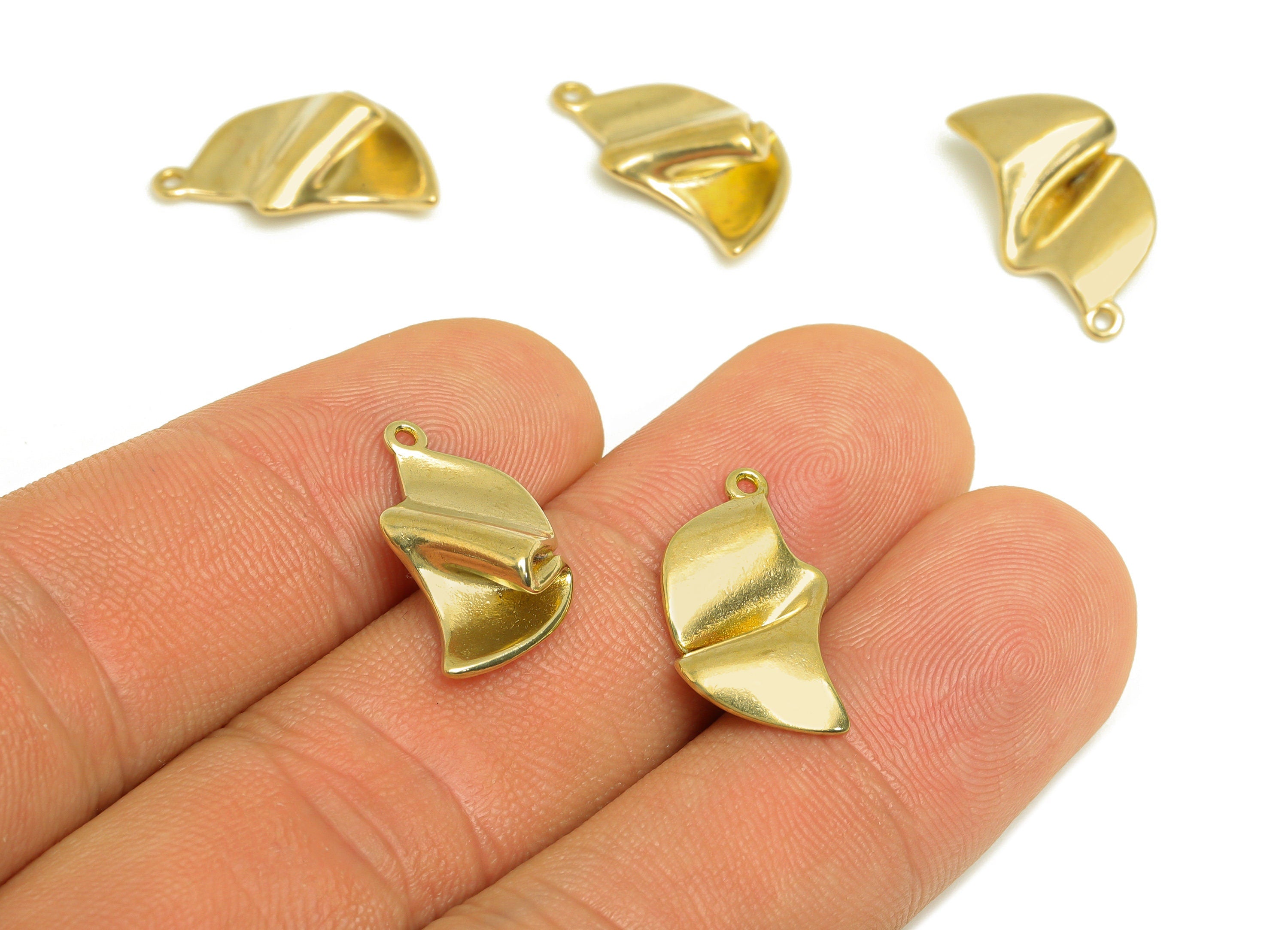 Brass Wavy Earring Charm - Raw Brass Fold Geometry Earring Charm - Brass Wavy Geometry Pendant - For Necklace - 19x10.5x5mm - PP10723 - DOMEDBAZAAR