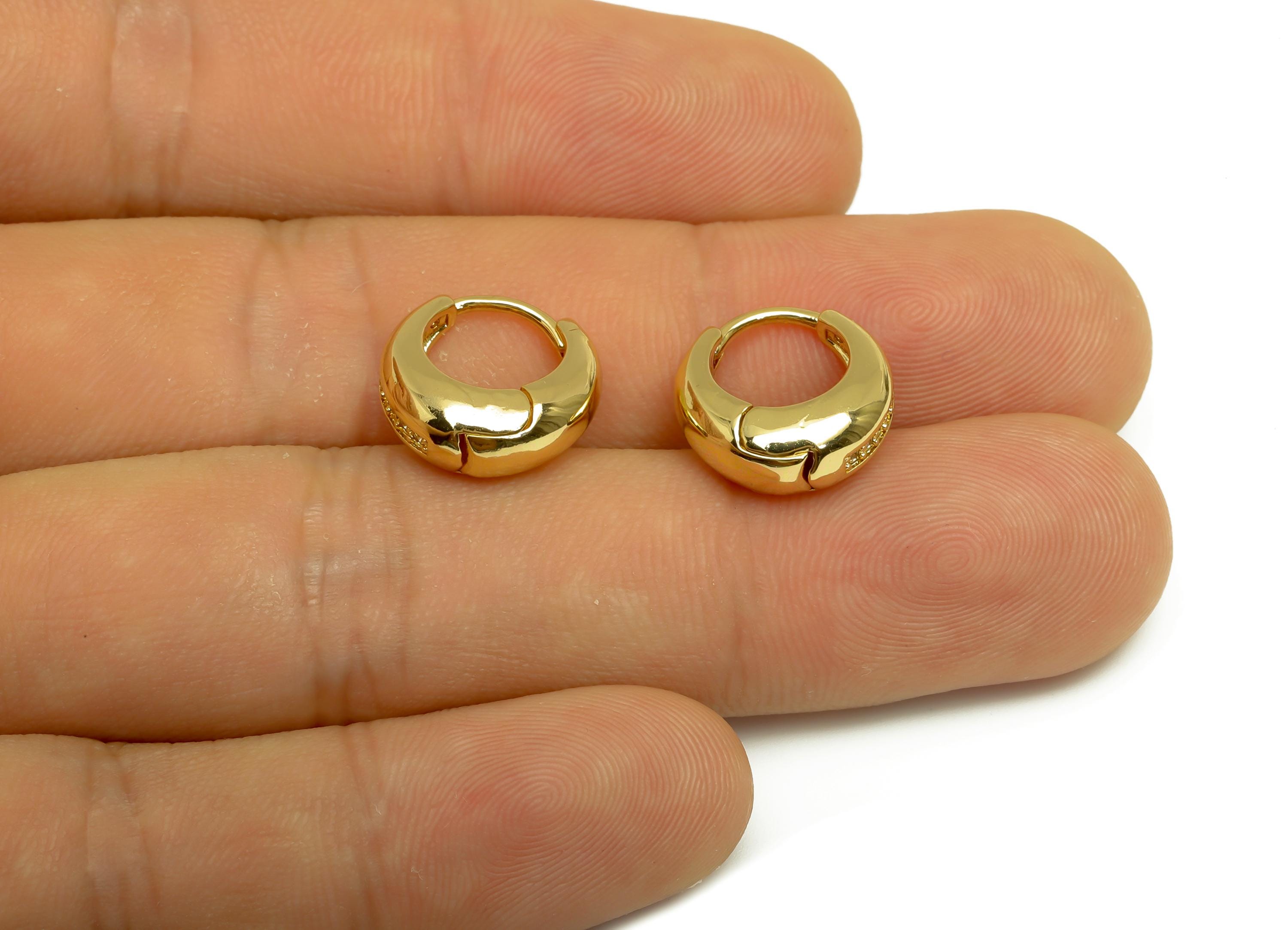 Brass Circle Huggie Earring - Gold Thick Huggie Hoop Earring - Round Thick Huggie Clasp - 18K Real Gold Plated-13.63x13.27x4.36mmm - RGP7985 - DOMEDBAZAAR