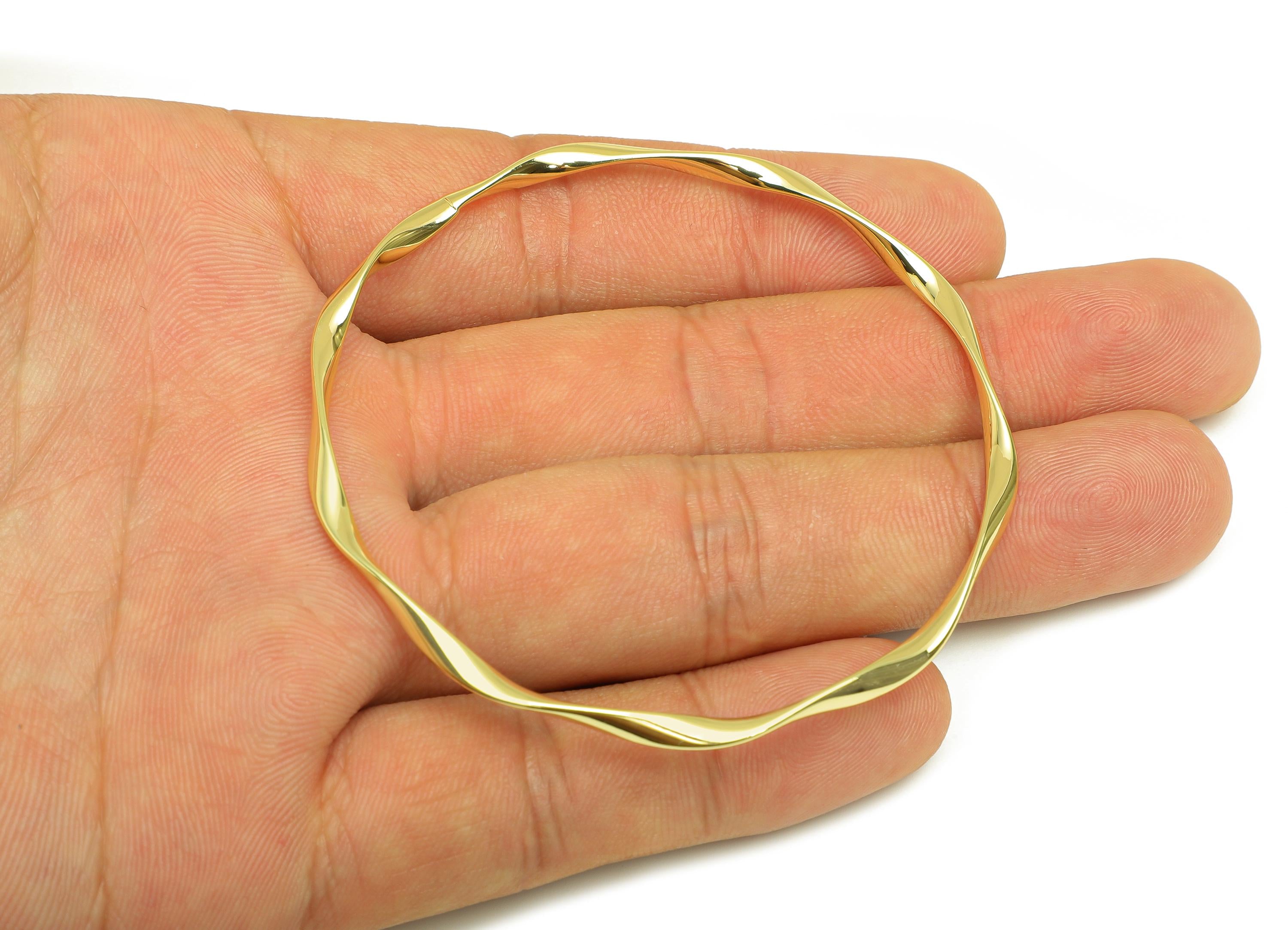 Brass Wavy Bracelet - Brass Twisted Wire Circle Bracelet - Brass Wavy Hoop Bracelet - 18K Real Gold Plating - 65x65x2.5mm - RGP7917 - DOMEDBAZAAR