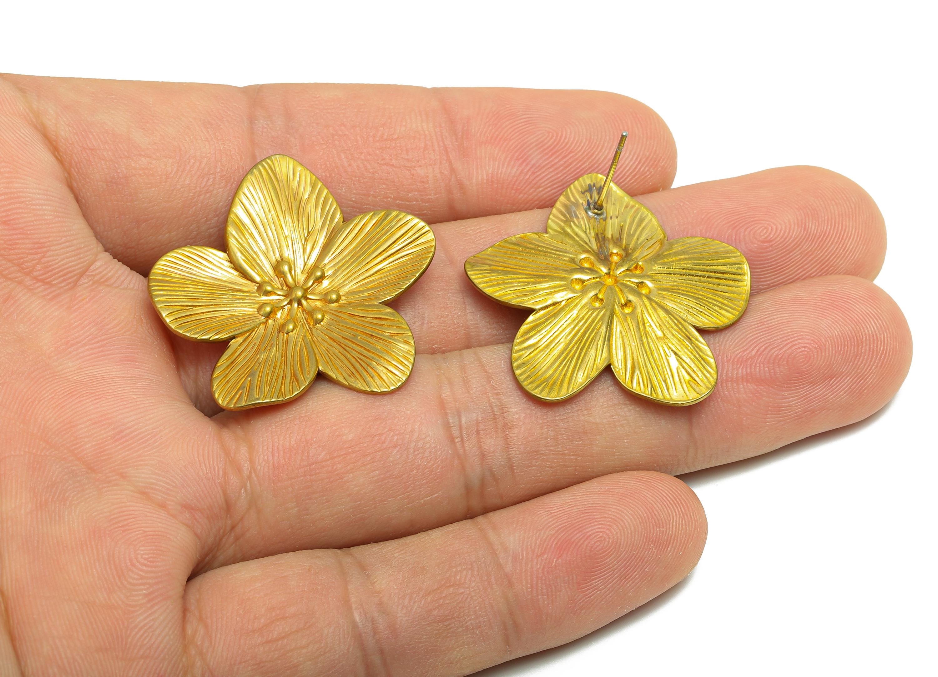 Brass Flower Earring Post - Raw Brass Daisy Flower Earring Stud - Brass Textured Flower Earring Stud - Raw Brass Stud - 32x29x3mm - PP10787 - DOMEDBAZAAR