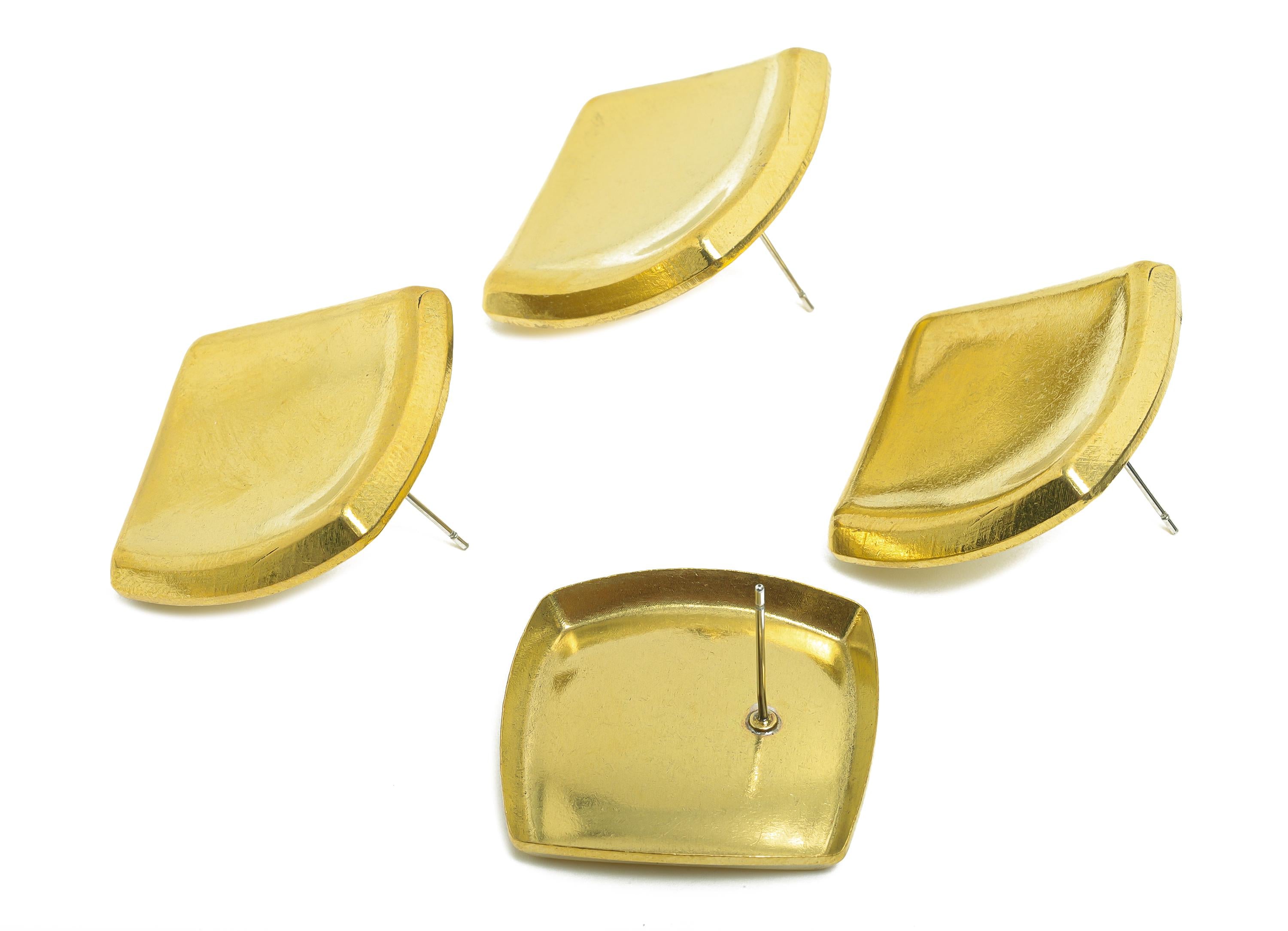 Bold Square Concave Earring Post - Raw Brass Elegant Concave Stud Earring - Brass Chic Vintage Earring Post - 31.1x24.7x3mm - PP10793 - DOMEDBAZAAR