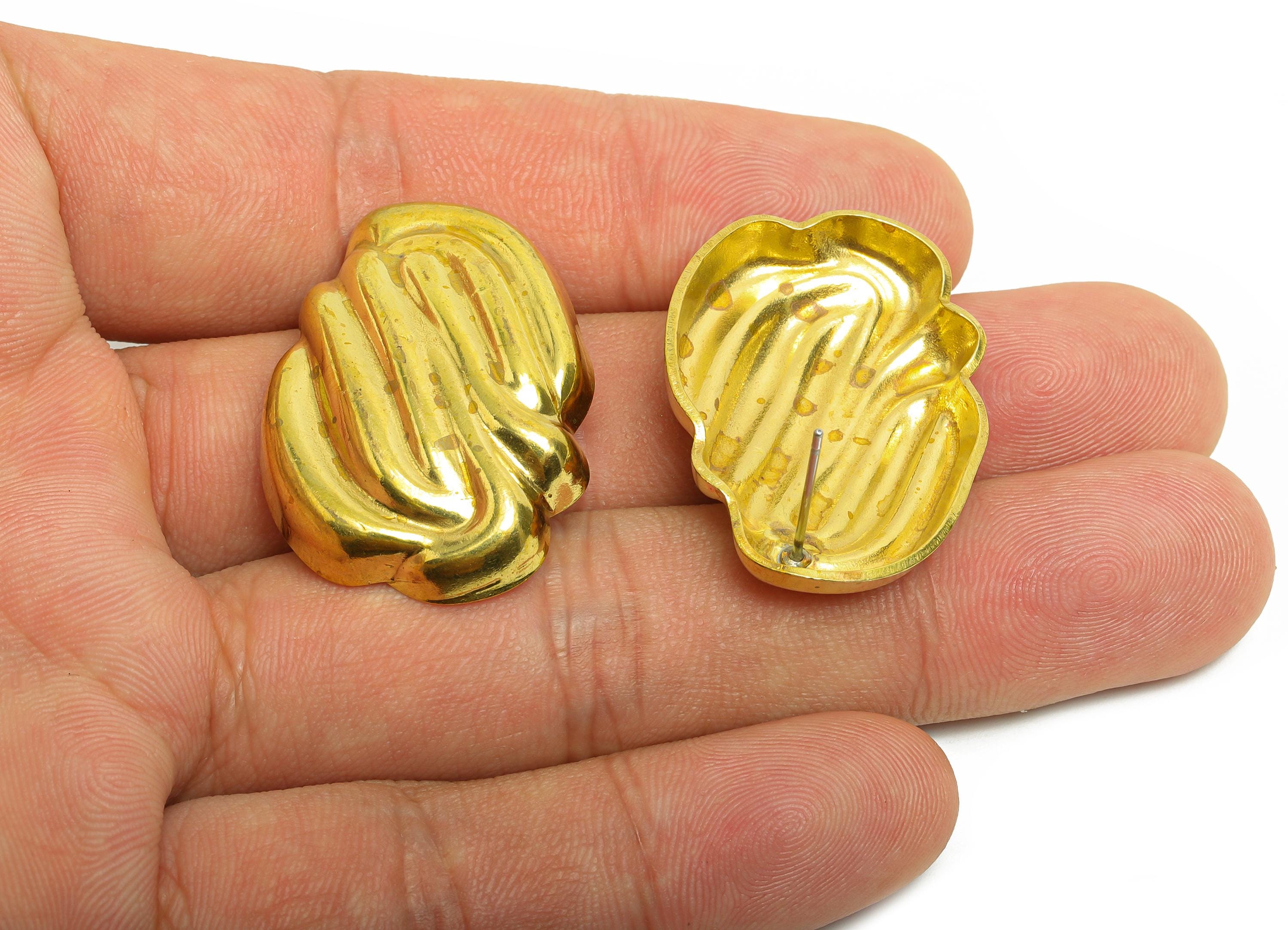 Bold Wavy Textured Stud - Raw Brass Abstract Sculpted Earring - Brass Elegant Rippled Earring - Unique Earring Post - 33x24x6mm - PP10784 - DOMEDBAZAAR