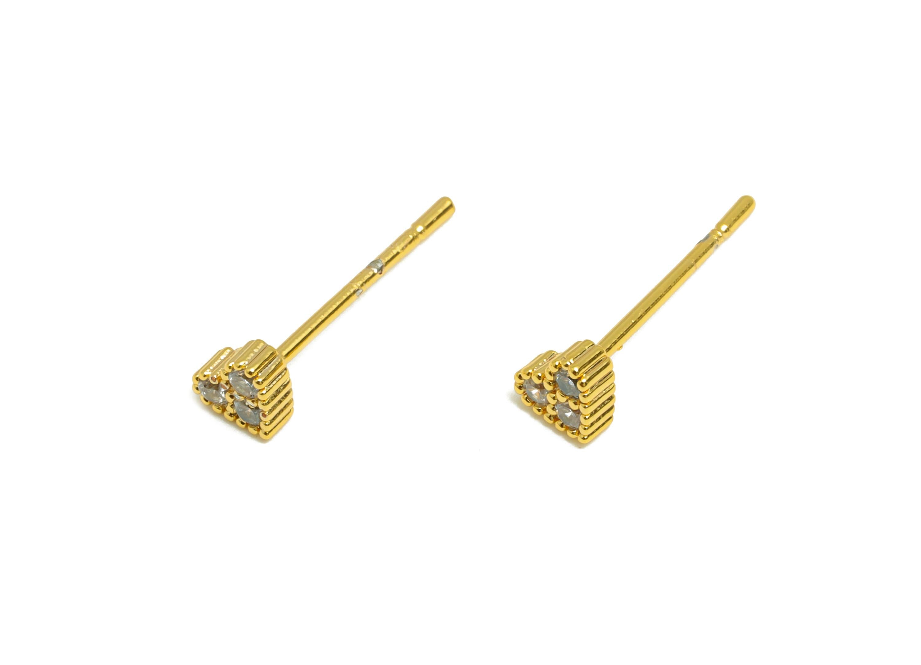 Brass Dainty Earring Stud - Brass Elegant Heart Earring Stud - Gold Elegant Zircon Classic Jewelry - Gold Jewelry -4.7x3.9x1.9mm - RGP10259 - DOMEDBAZAAR