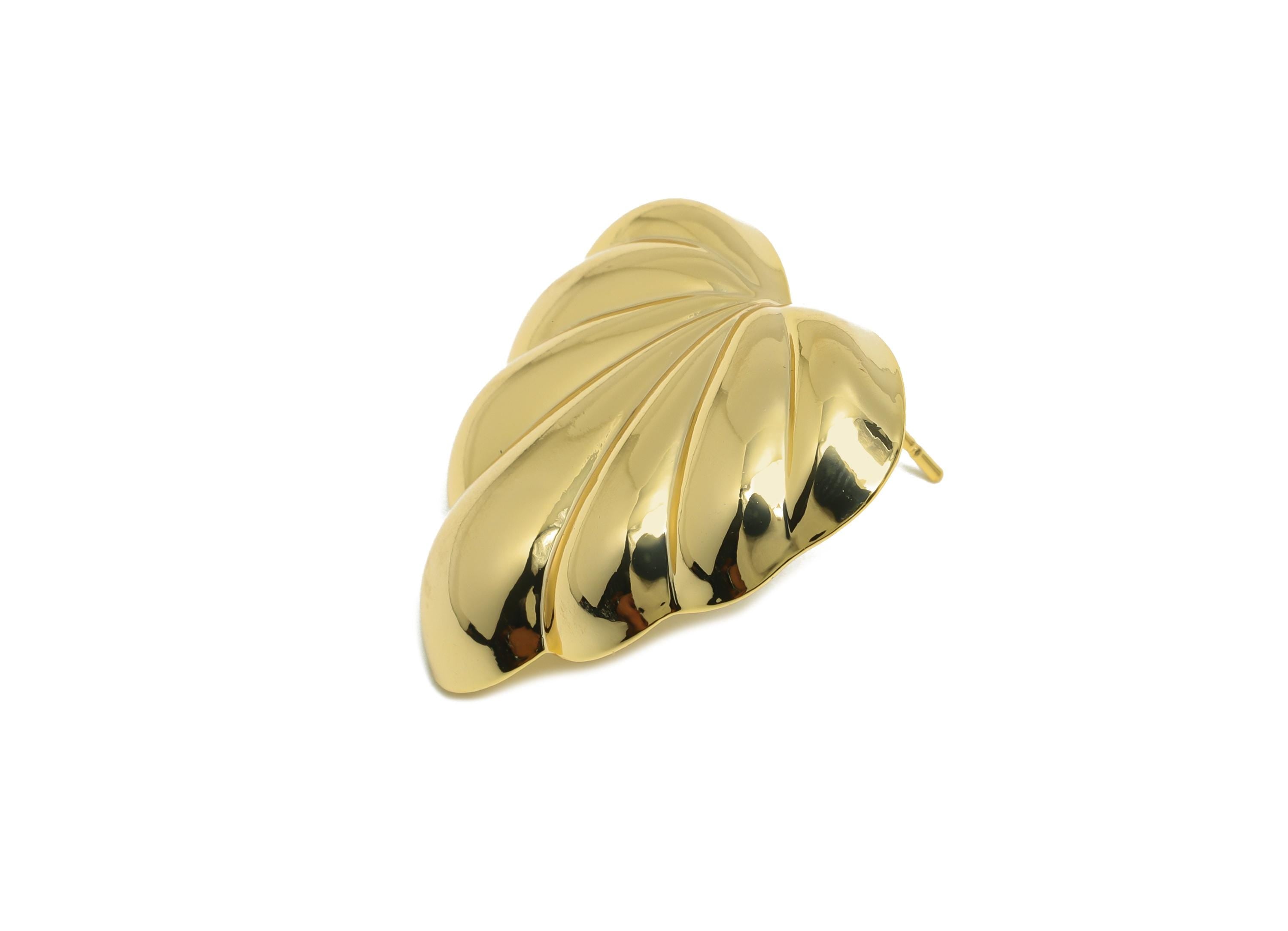 Vintage Fan Leaf Earring - Brass Sculpted Fan Leaf Earring Stud - Textured Gold Jewelry - Gold Elegant Shell Earring - 31x26x4mm - RGP10088 - DOMEDBAZAAR