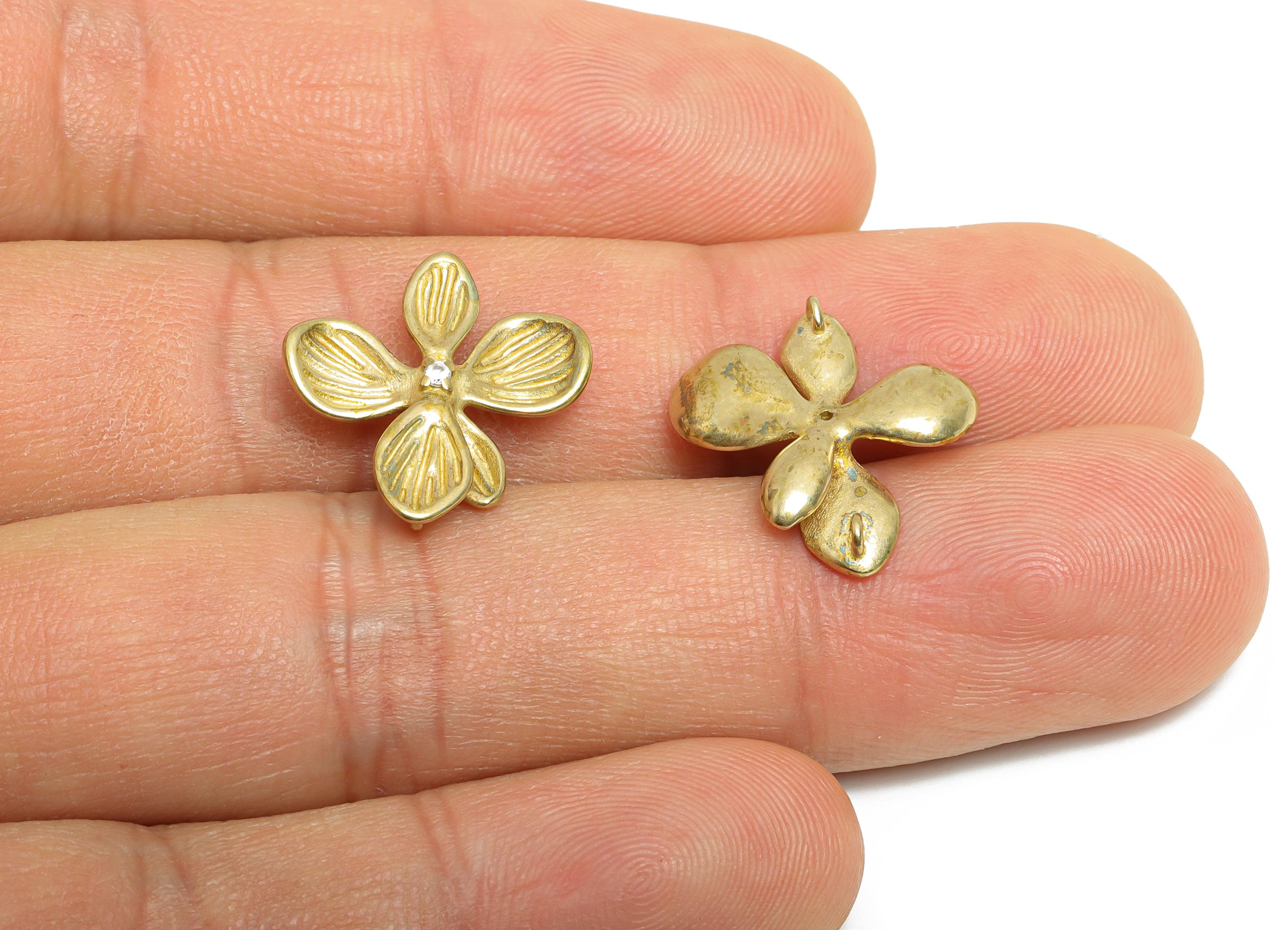 Brass Floral Earring Charm - Raw Brass Handcrafted Floral Charm - Minimalist Floral Pendant - Customizable Jewelry - 18x14x3.13mm - PP11049 - DOMEDBAZAAR