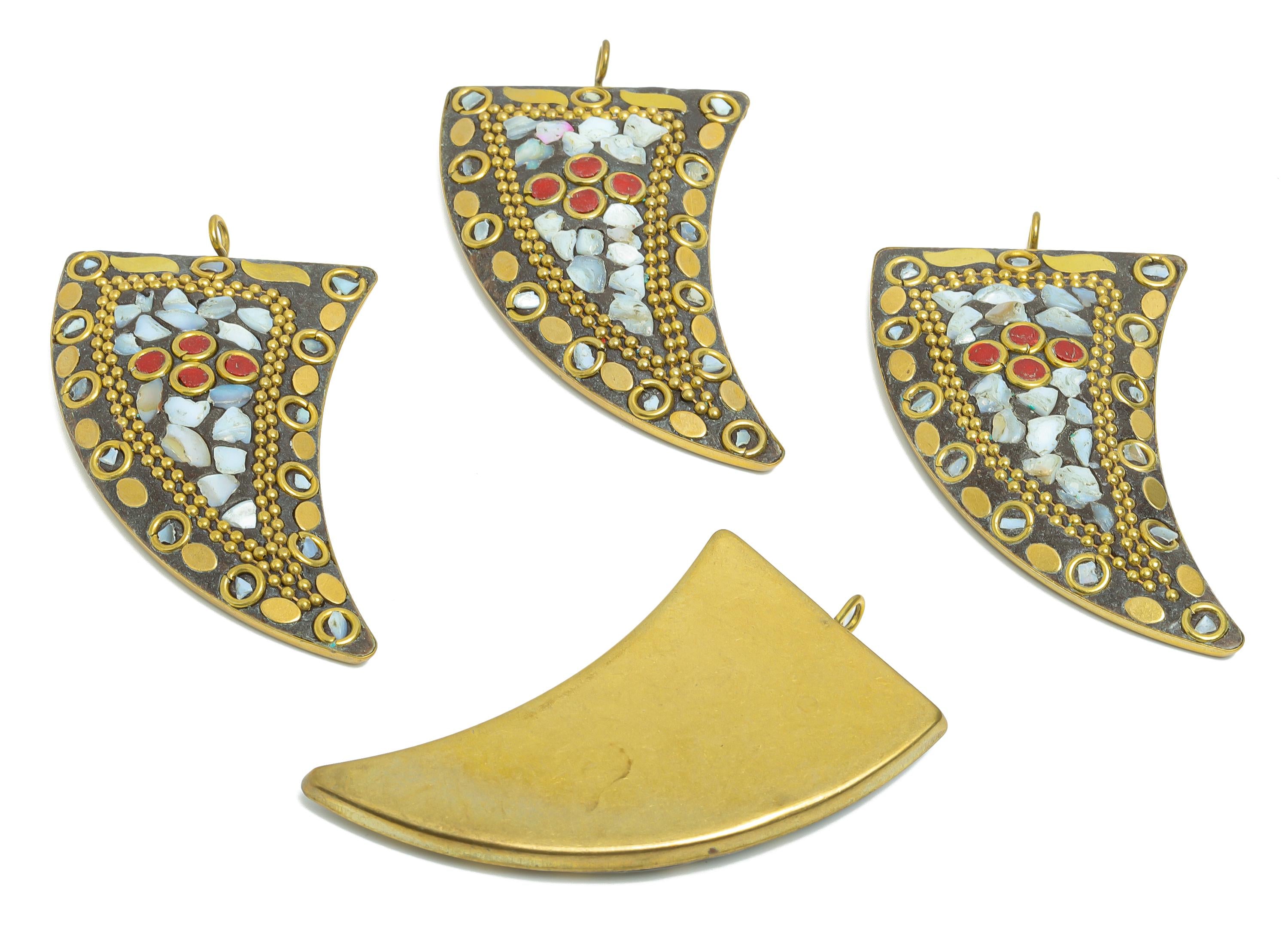 Sandalwood Horns Pendant - Ethnic Style Shell Necklace Pendant - Resin Nepalese Handmade Artistry Jewelry DIY - 61.09x35.16x6.67mm - RGP9850 - DOMEDBAZAAR