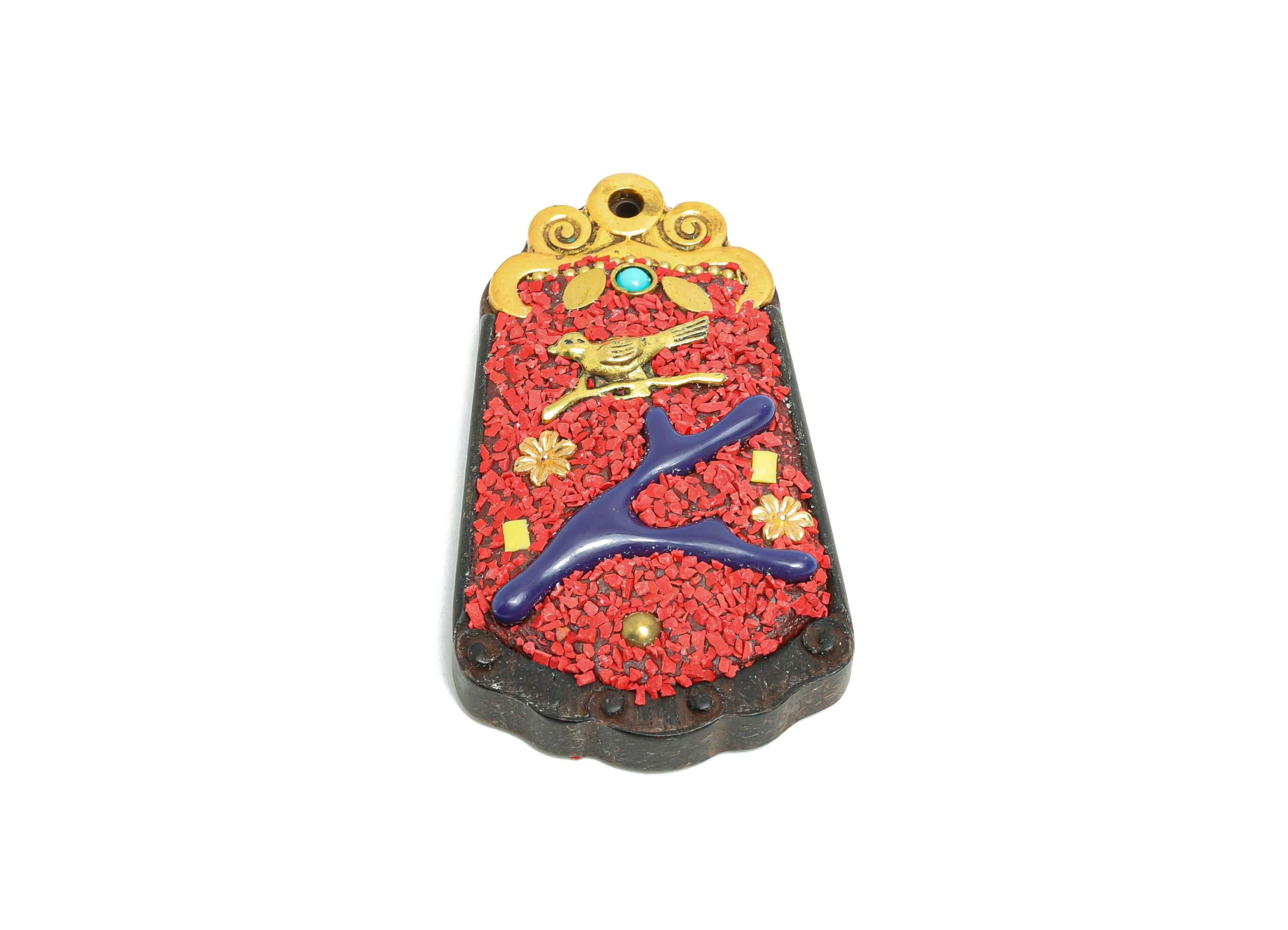 Sandalwood Flower Bird Pendant - Alloy Ethnic Style Pendant - Resin Trapezoid Nepalese Handmade Jewelry DIY - 56.21x32.96x9.83mm - RGP9845 - DOMEDBAZAAR