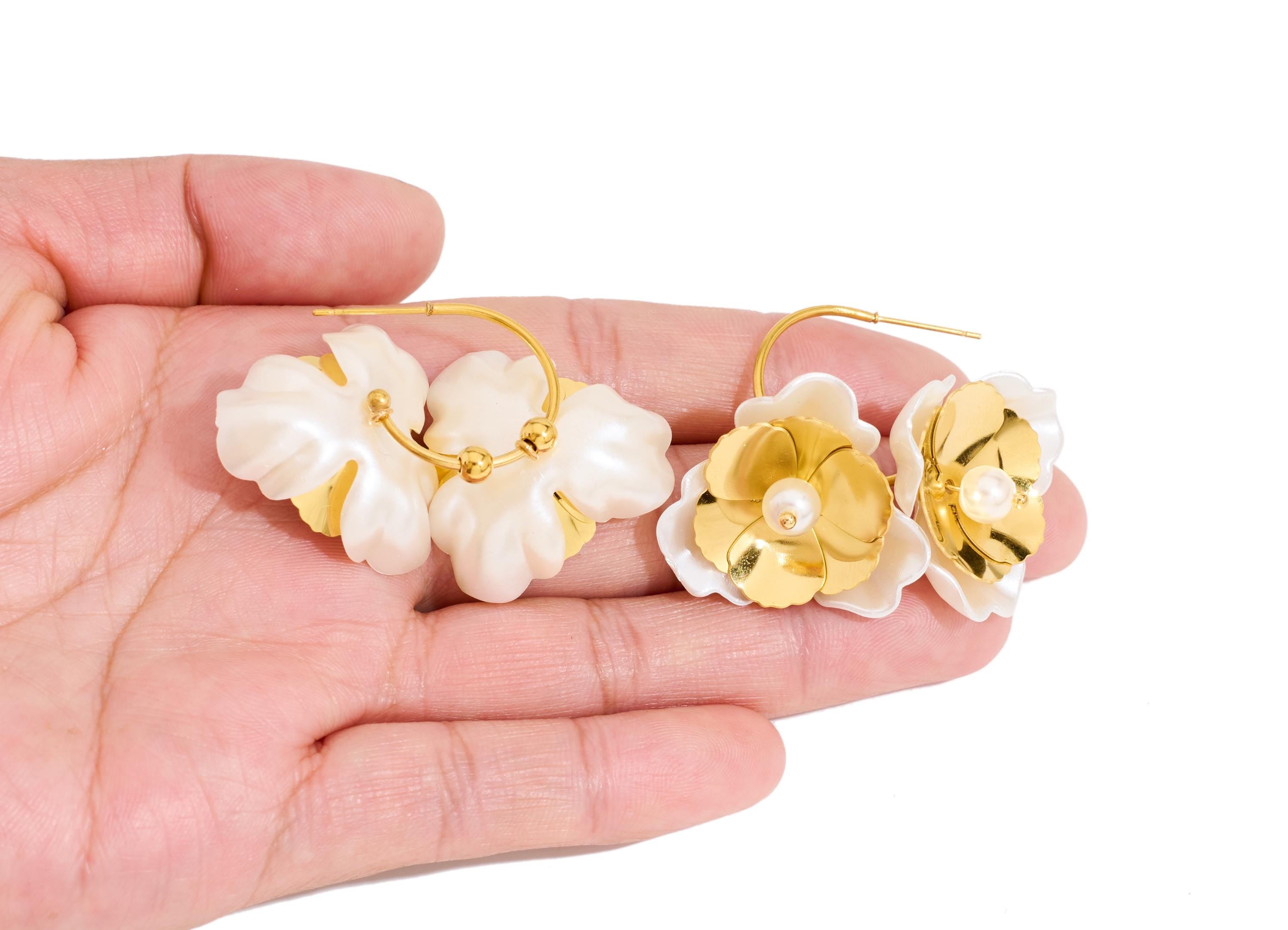 Stainless Steel Dangle Flower Stud - Pearl Floral Shell Hanging C Hoop Post - Statement Steel Stud - Gold Vacuum Plated - 32x43x7mm - SS2239 - DOMEDBAZAAR