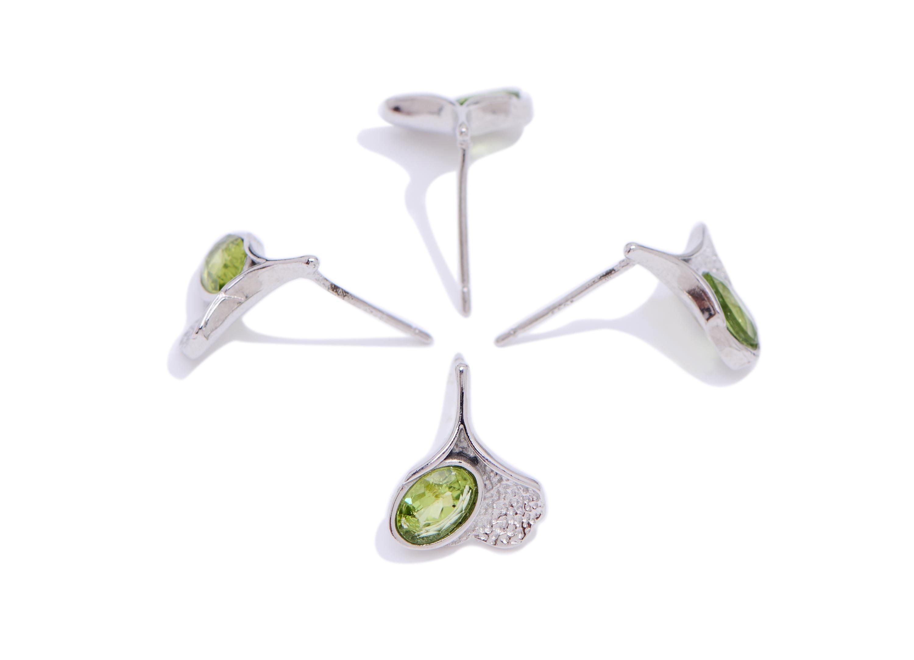 Olivine Ginkgo Leaf Earring Post - Brass Botanical Earring Post - Minimalist Oval Jewelry Making - White K Plated - 12.44x10x2mm - NS2618 - DOMEDBAZAAR