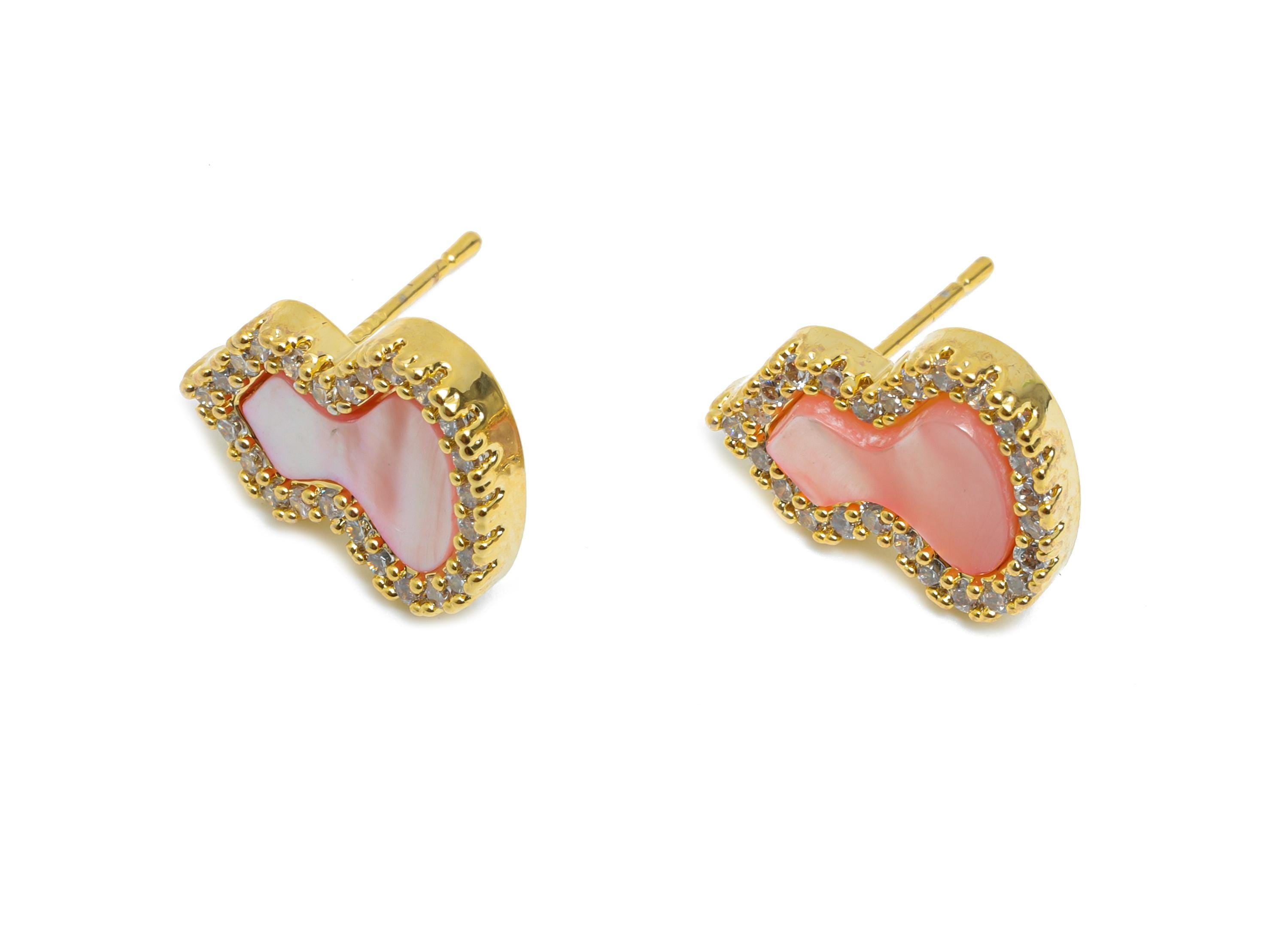 Sparkling Zircon Earrings - Brass Pink Gourd Seashell Earring - Refined Gold Earring Post - 18K Gold Plated - 15.11x11.87x0.74mm - RGP9597B - DOMEDBAZAAR