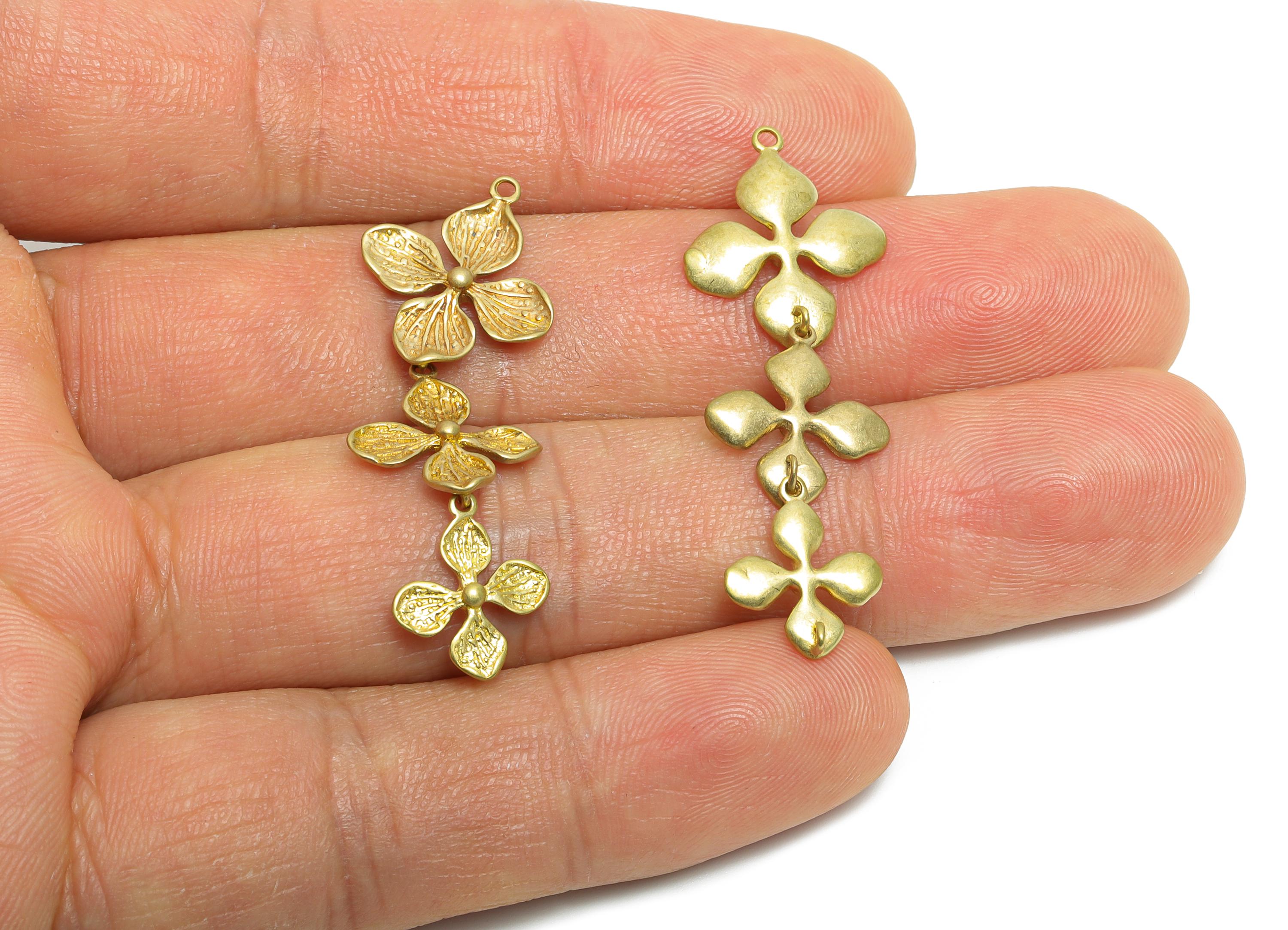 Brass Floral Earring Charm - Raw Brass Dangle Flower Earring Charm - Textured Hanging Daisy - Brass Connector - 42x15.5x1mm - PP11086 - DOMEDBAZAAR