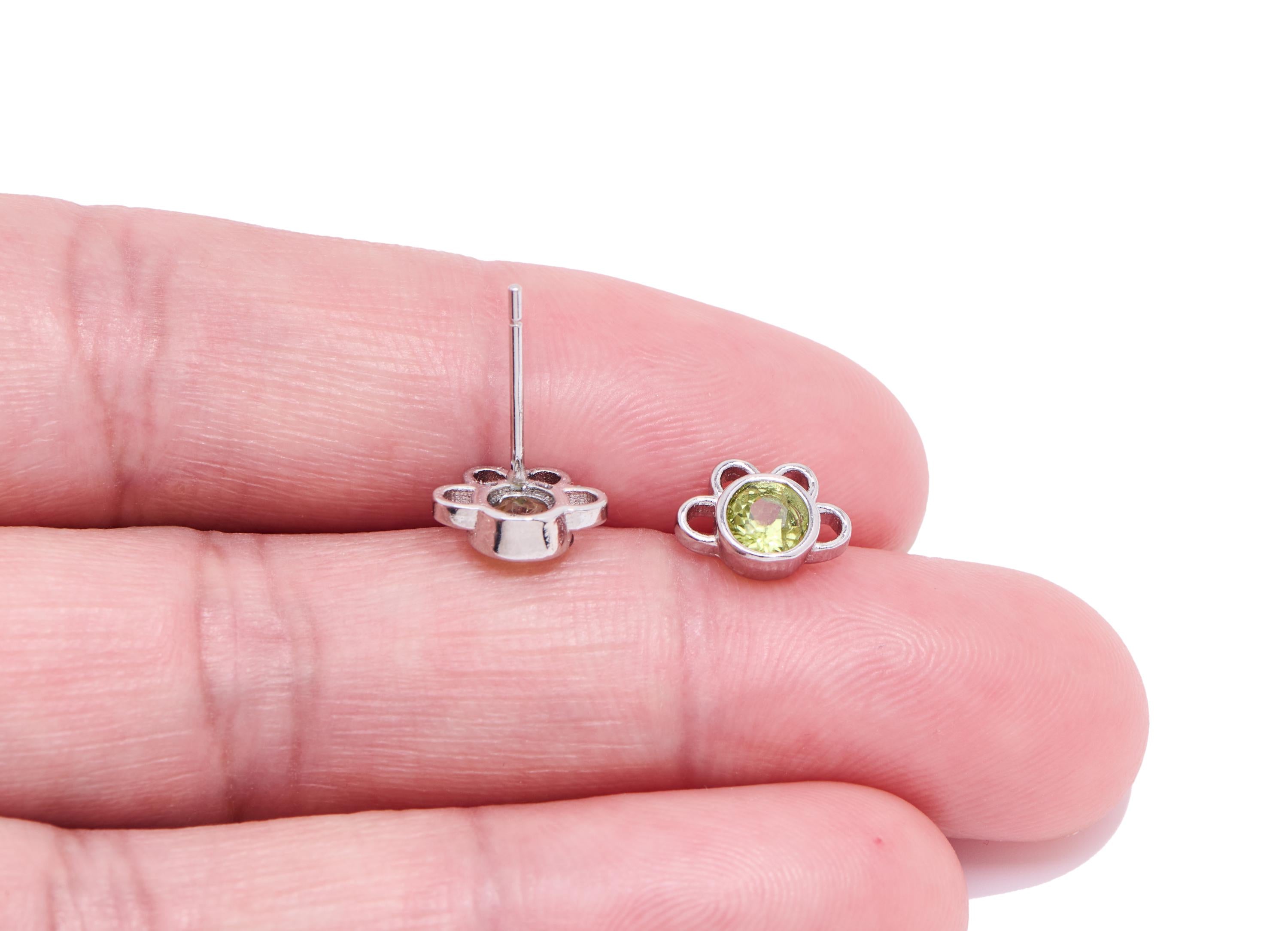 Olivine Stone Petal Earring Studs - Brass Natural Stone Floral Posts - Jewelry Making - Silver Stud - White K Plated - 9x6.83x3mm - NS2617 - DOMEDBAZAAR