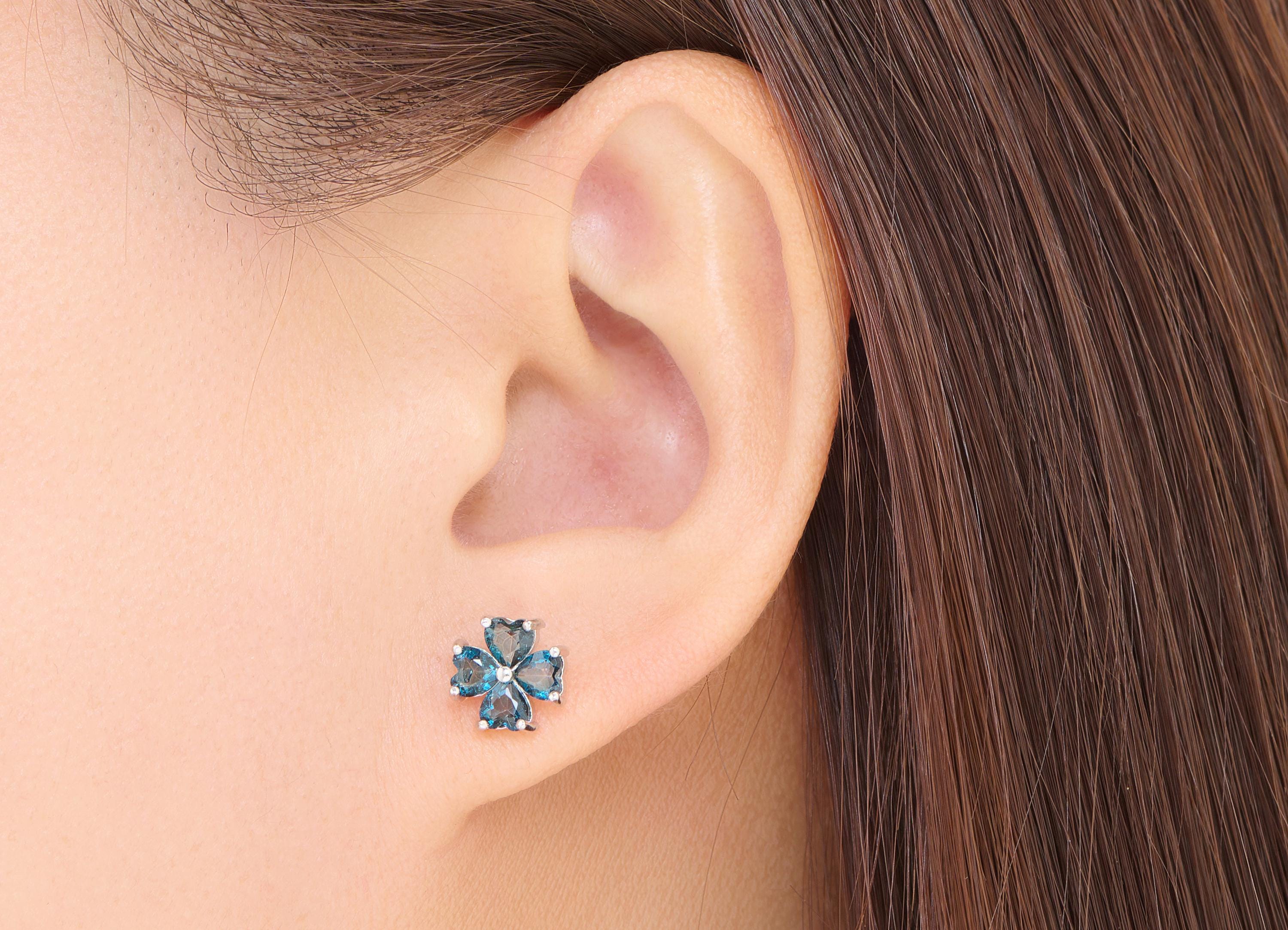 Topaz Floral Earring Stud - Sparking Brass Heart Stone Post - Dainty Jewelry Making - Silver Stud - White K Plated - 9.76x9.55x4.3mm -NS2587 - DOMEDBAZAAR