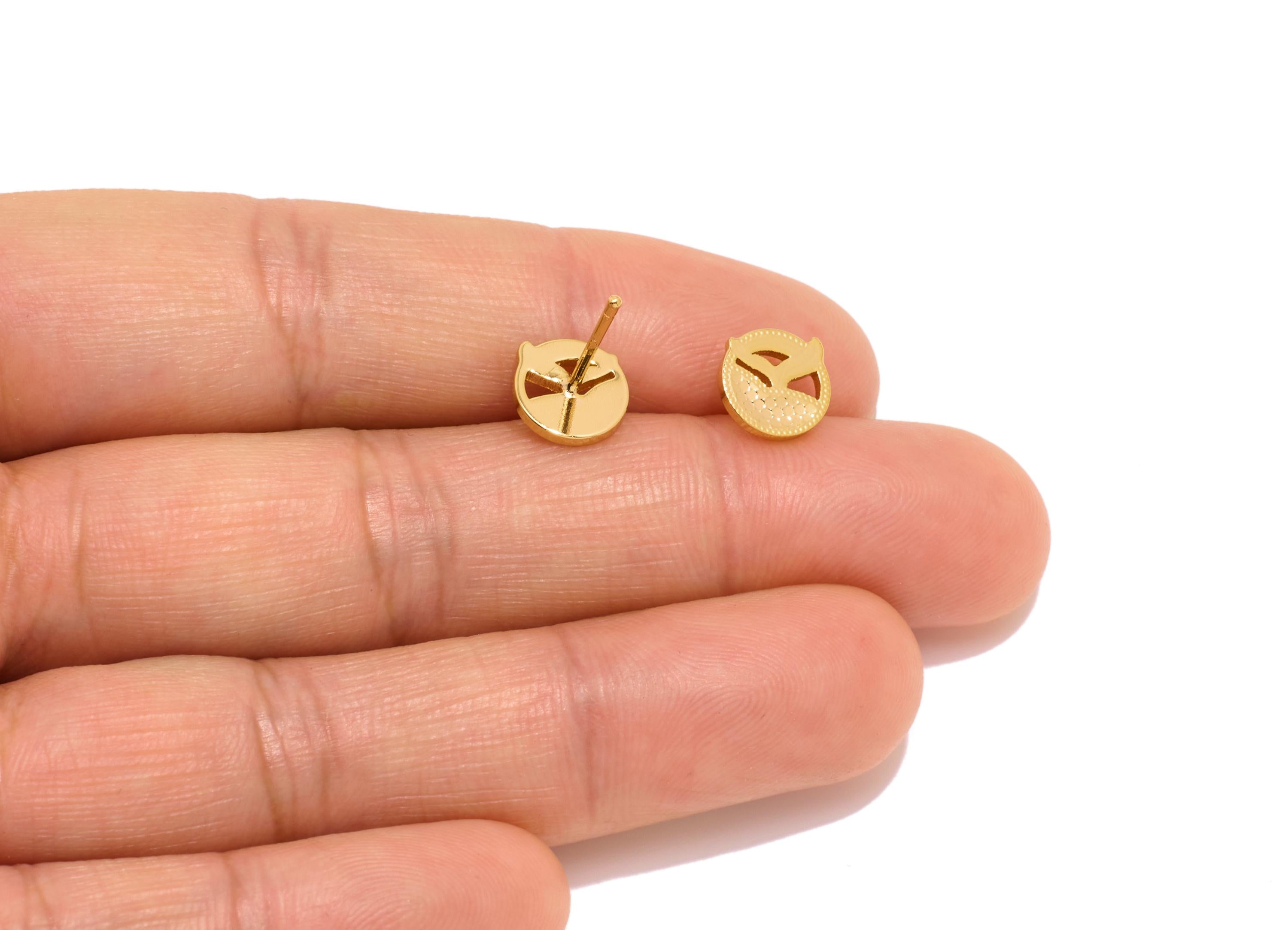 Brass Fishtail Earring Stud - Round Gold Textured Marine Post - Minimalist Jewelry - 18K Real Gold Plated Brass - 7.97x8.84x0.8mm - RGP10768 - DOMEDBAZAAR