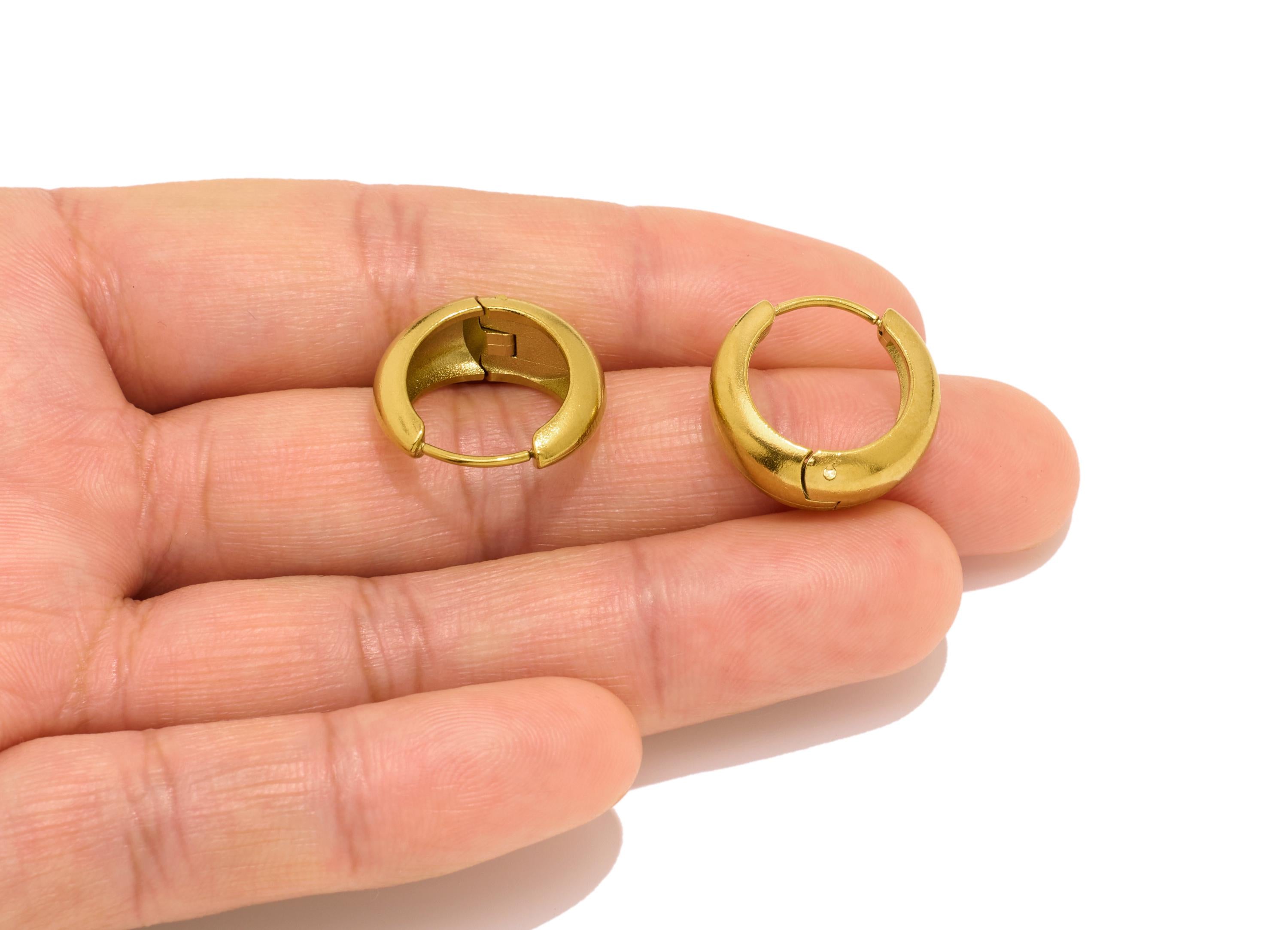 Stainless Steel Round Hoop Earring - Circle Thick Huggie Hoop Earring - Classic Steel Jewelry - 18K Gold Plated - 15.09x16.02x7.7mm -SS1536G - DOMEDBAZAAR