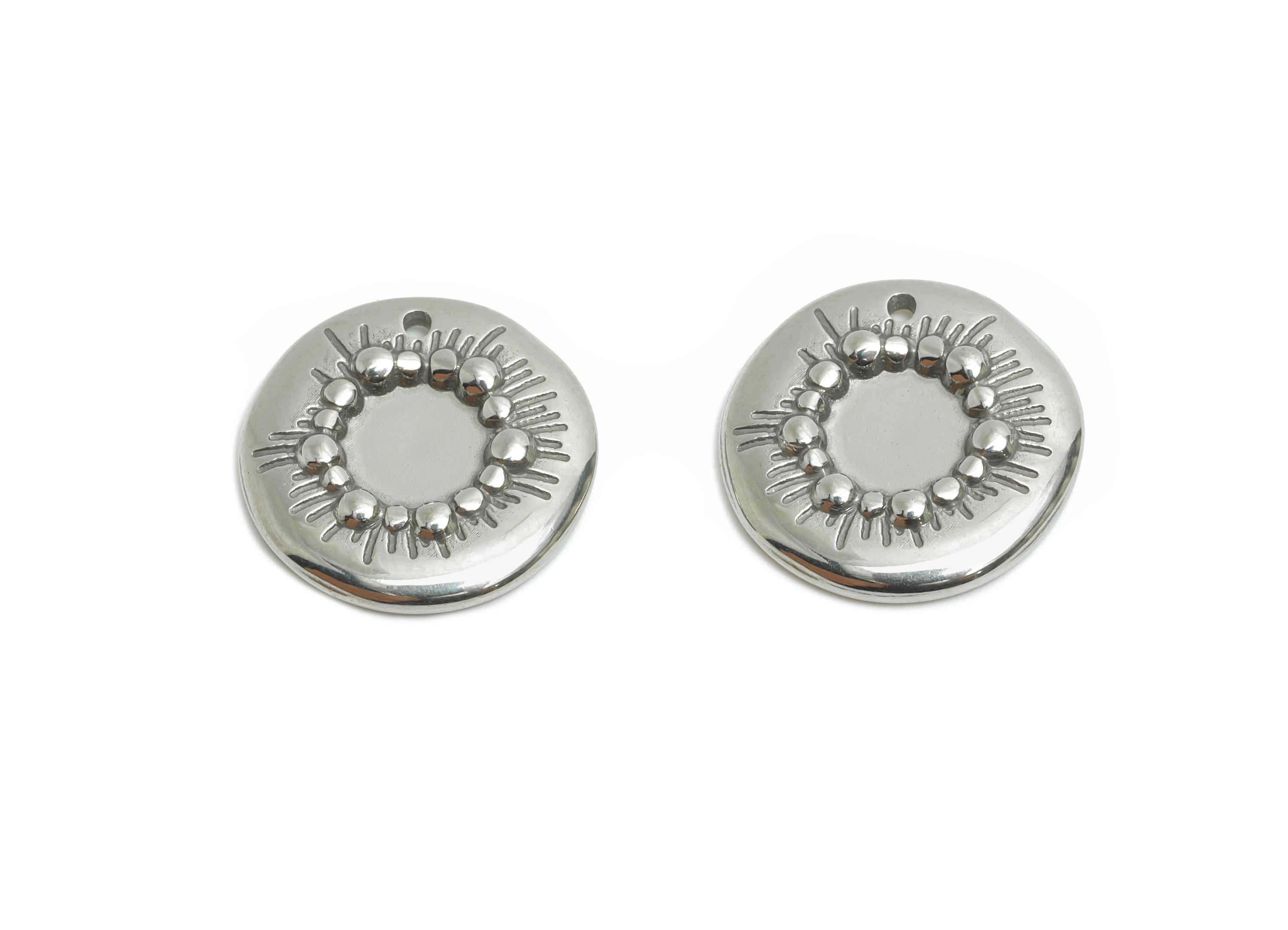 Stainless Steel Circular Radiant Pendant - Modern Steel Boho Beaded Sun Disc Charm - Minimalist Steel DIY For Pearl - 15x15x2.45mm - SS2025 - DOMEDBAZAAR