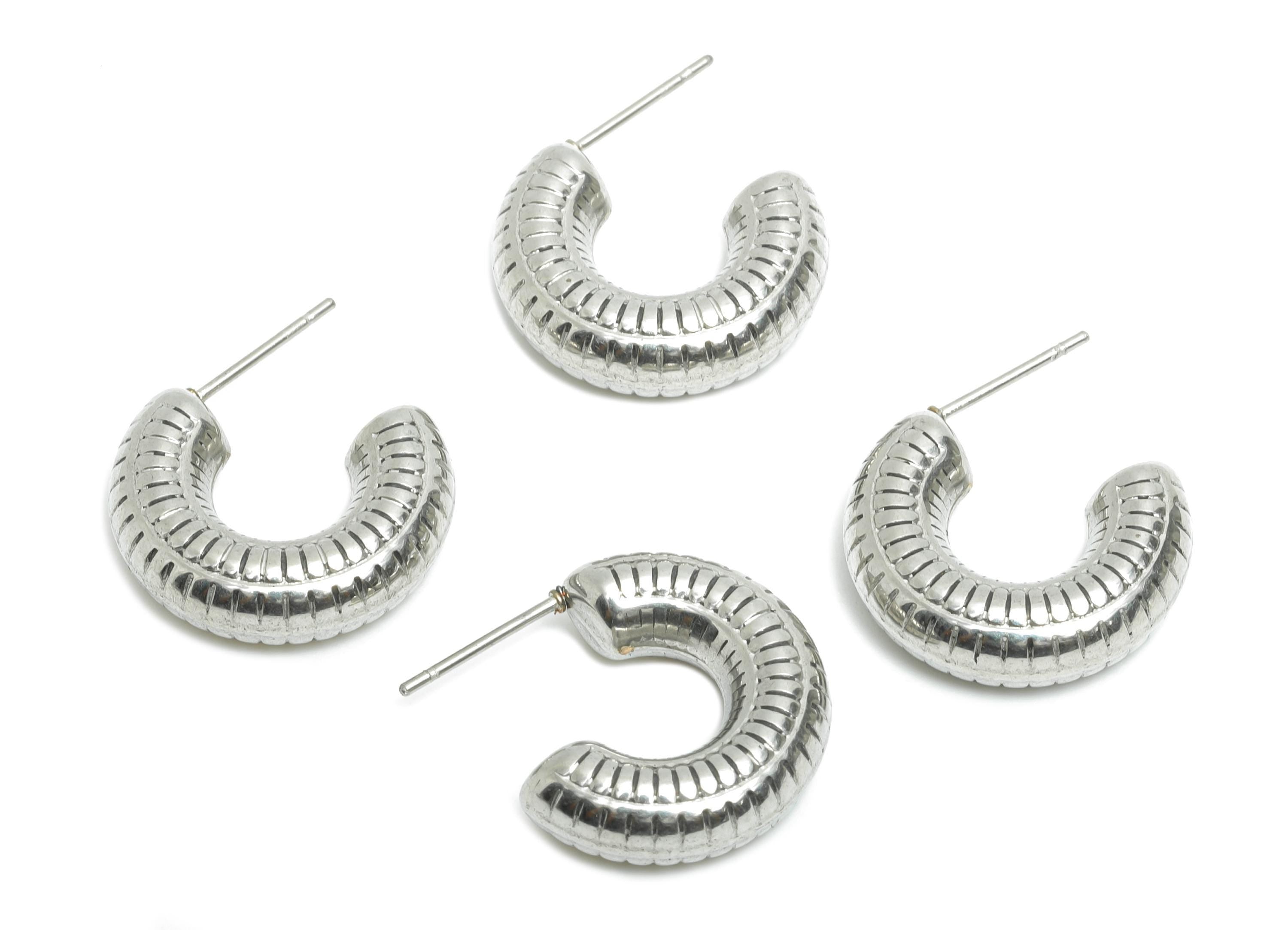 Stainless Steel C Hoop Earring Studs - Textured Silver Ribbed Hoop Post - Chunky Open Hoop Studs - Earring Jewelry - 20x16x6.23mm - SS1709 - DOMEDBAZAAR