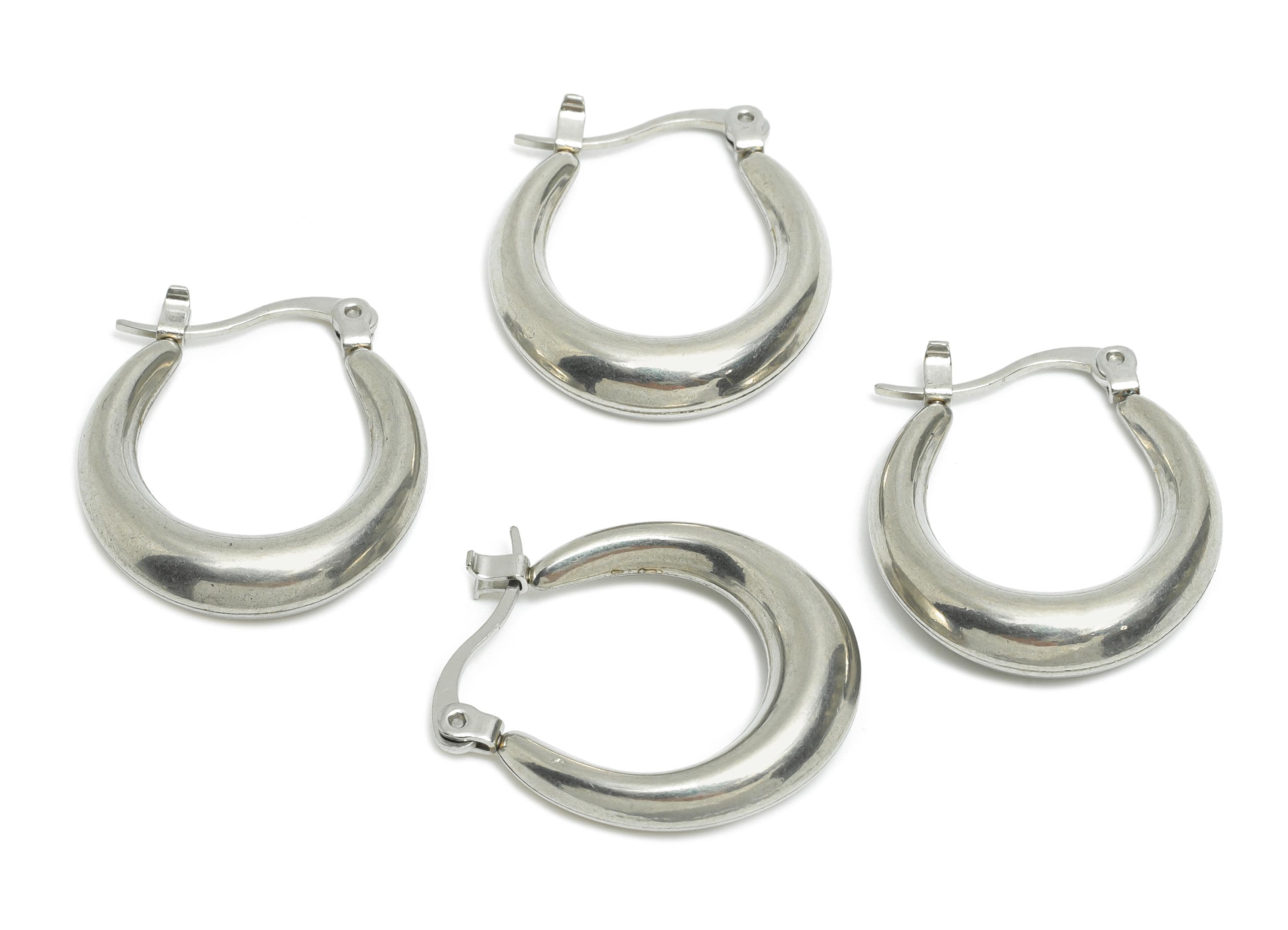 Steel Hoop Earring - Smooth Silver Crescent Hoop Earring - Hinged Back - Minimalist Steel Hoop Jewelry - Steel Finding - 21x25x5mm - SS1692 - DOMEDBAZAAR