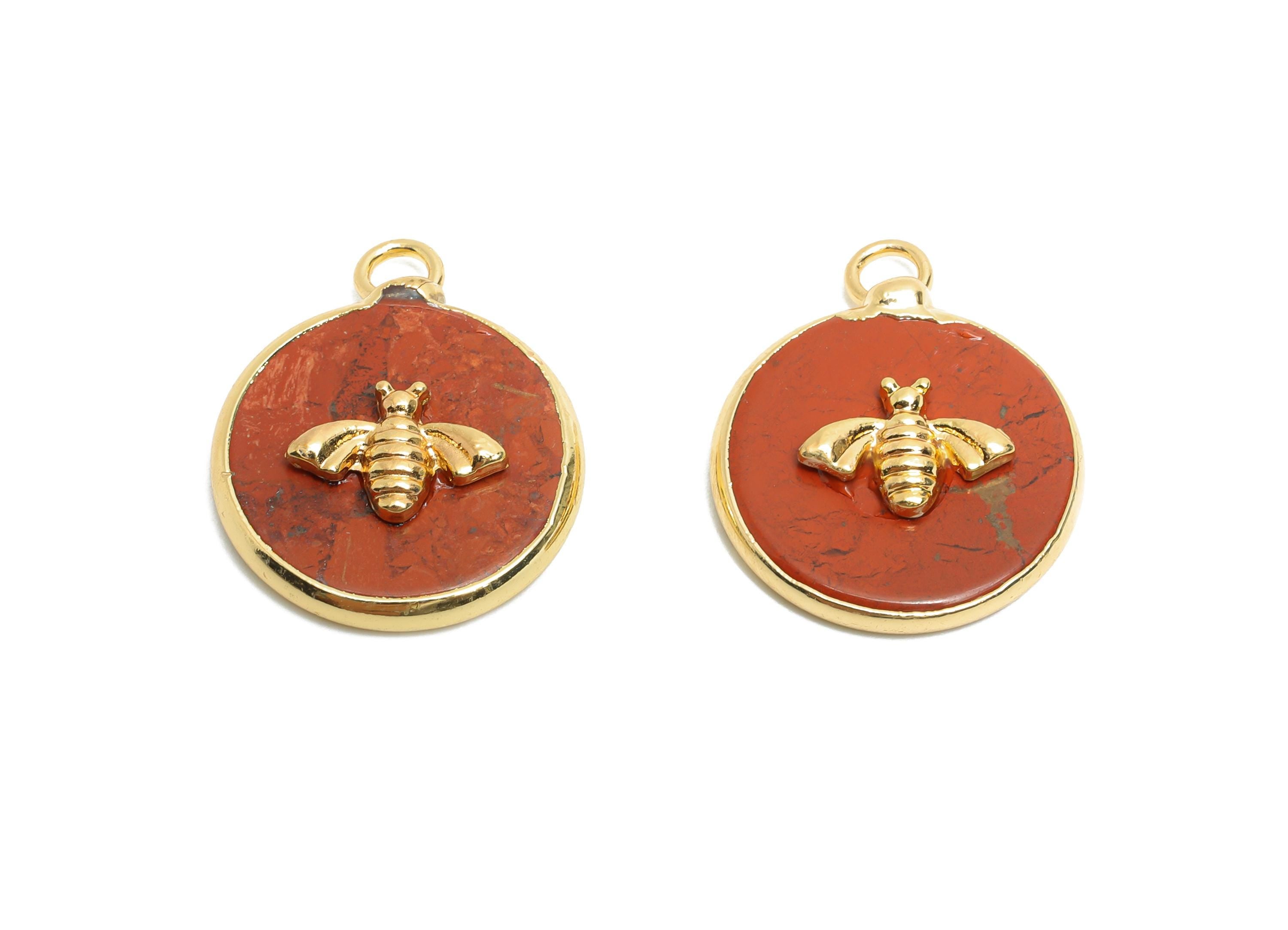 Dyed Chalcedony Bee Pendant - Brass Elegant Bee Charm For Necklace - Round Bee Gold Frame Pendant - KC Gold Plating - 20x17x4mm-NS2881B - DOMEDBAZAAR