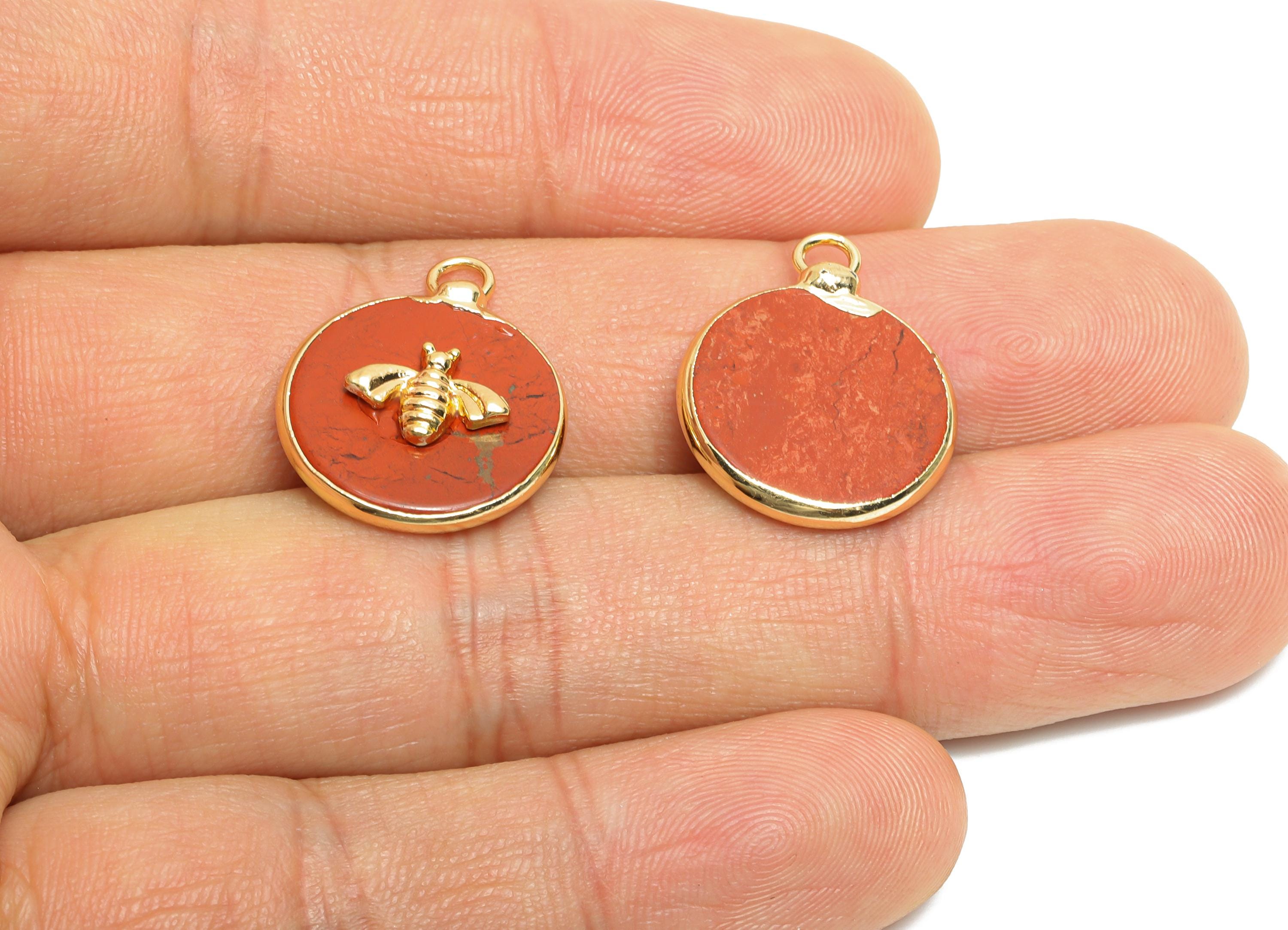 Dyed Chalcedony Bee Pendant - Brass Elegant Bee Charm For Necklace - Round Bee Gold Frame Pendant - KC Gold Plating - 20x17x4mm-NS2881B - DOMEDBAZAAR