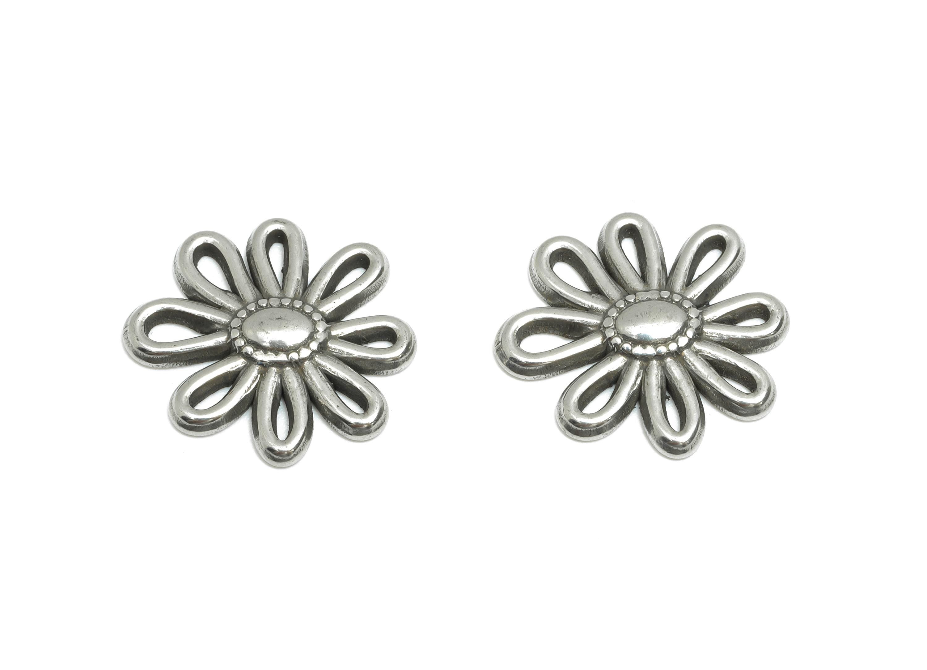 Stainless Steel Flower Charms - Delicate Botanical Flower Charms - Elegant Nature Design - Jewelry Accessory - 15.59x15.61x1.38mm - SS1928 - DOMEDBAZAAR
