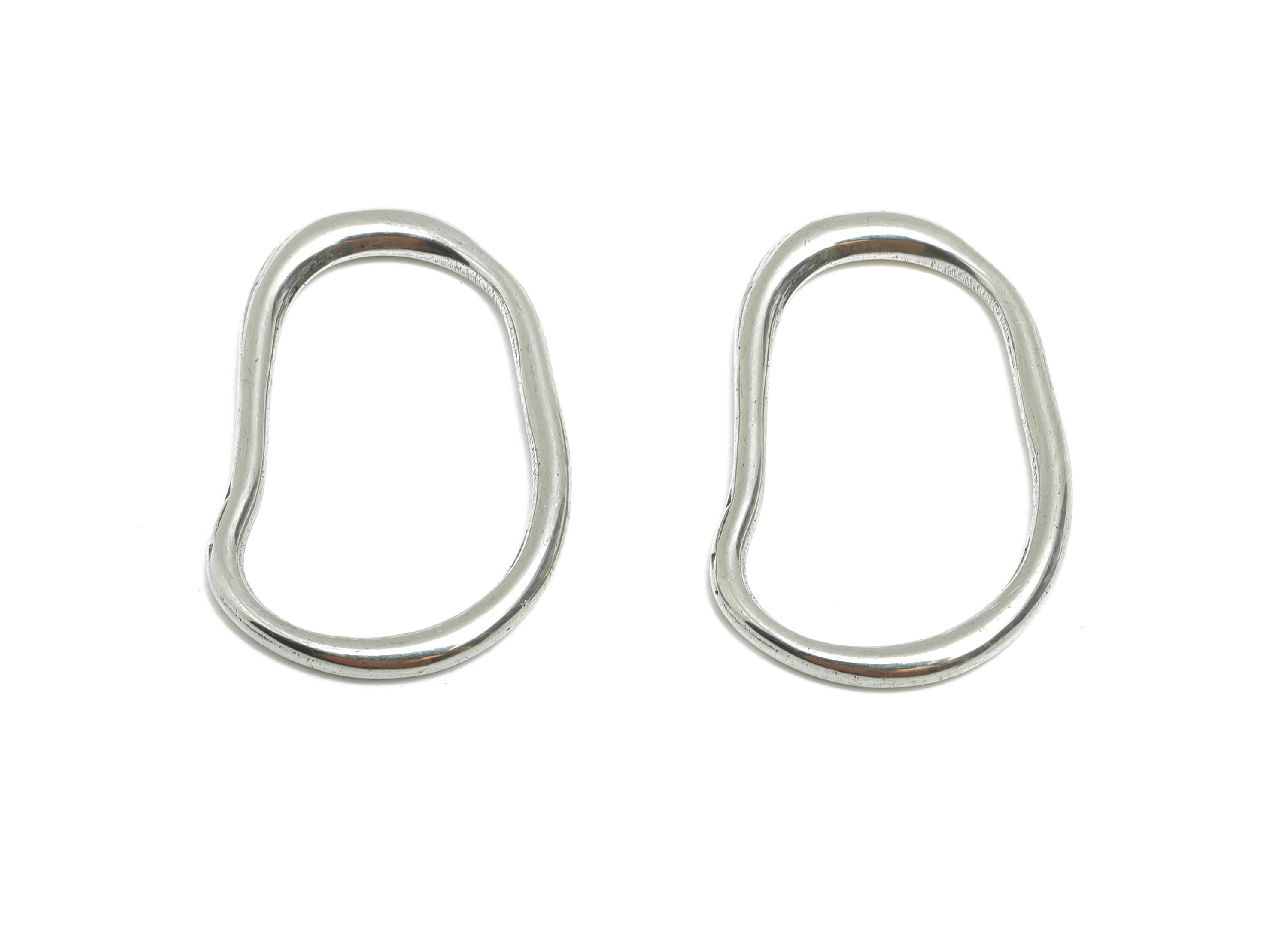 Steel Geometry Pendant - Steel Curved Link Charm - Artistic Handcrafted Oval Charm - Minimalist Stainless Steel Jewelry - 26x17x2mm - SS1748 - DOMEDBAZAAR